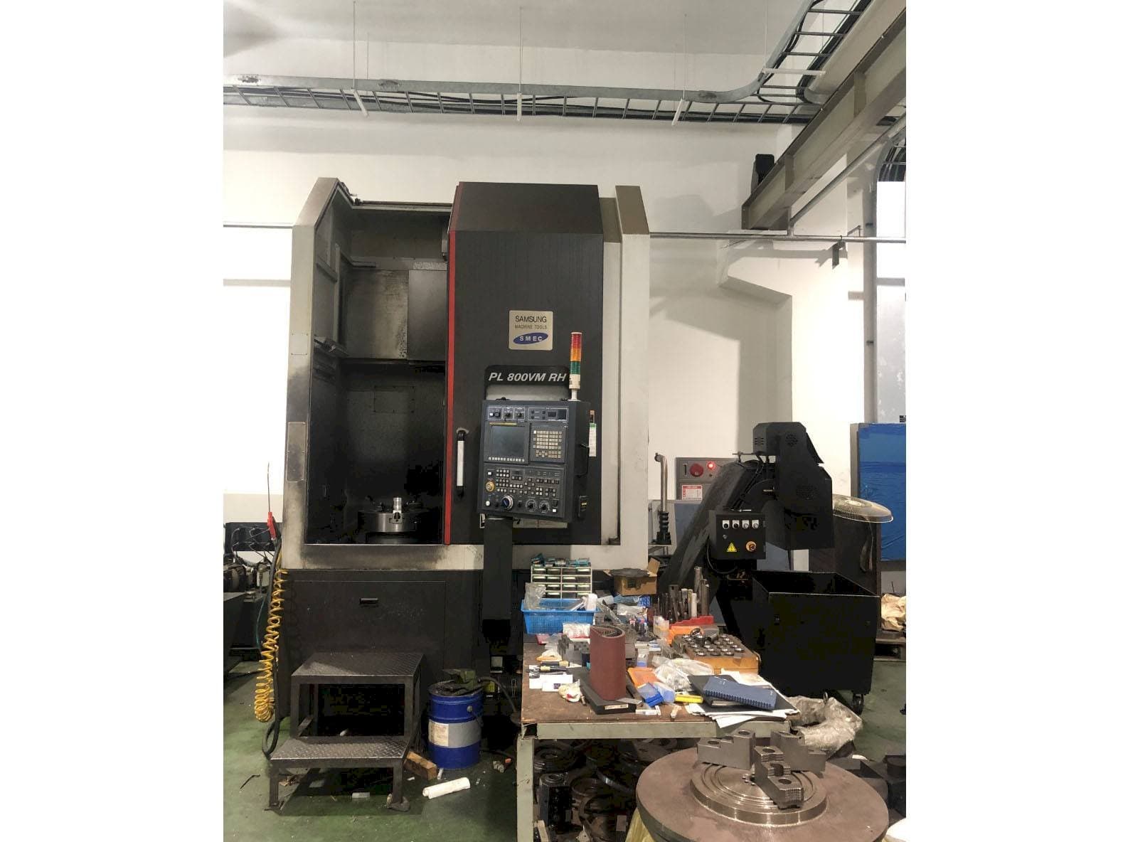 Makine SMEC PL 800VM RH - Önden görünüm