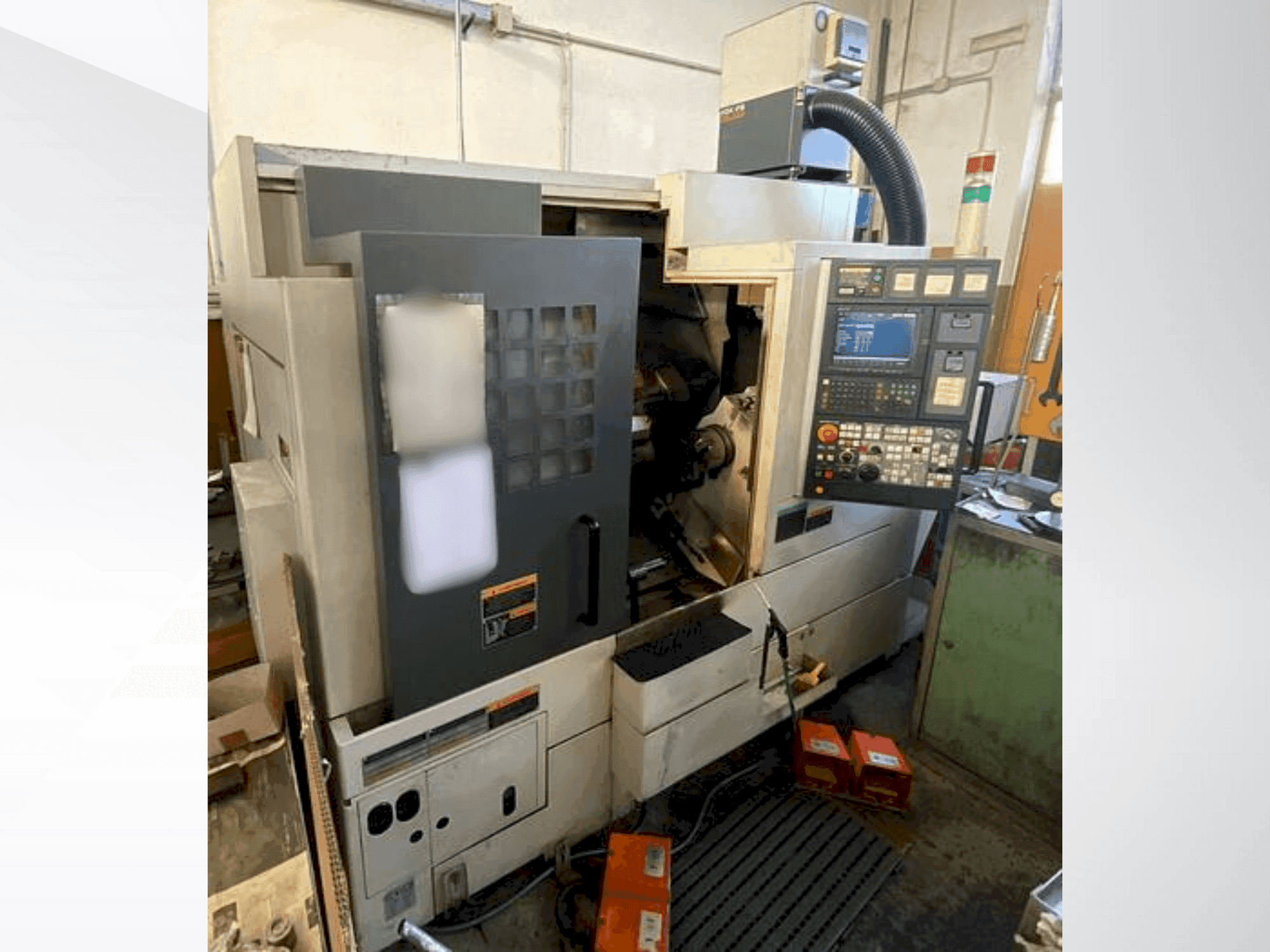 Makine MORI SEIKI NL 2000 SY - Önden görünüm