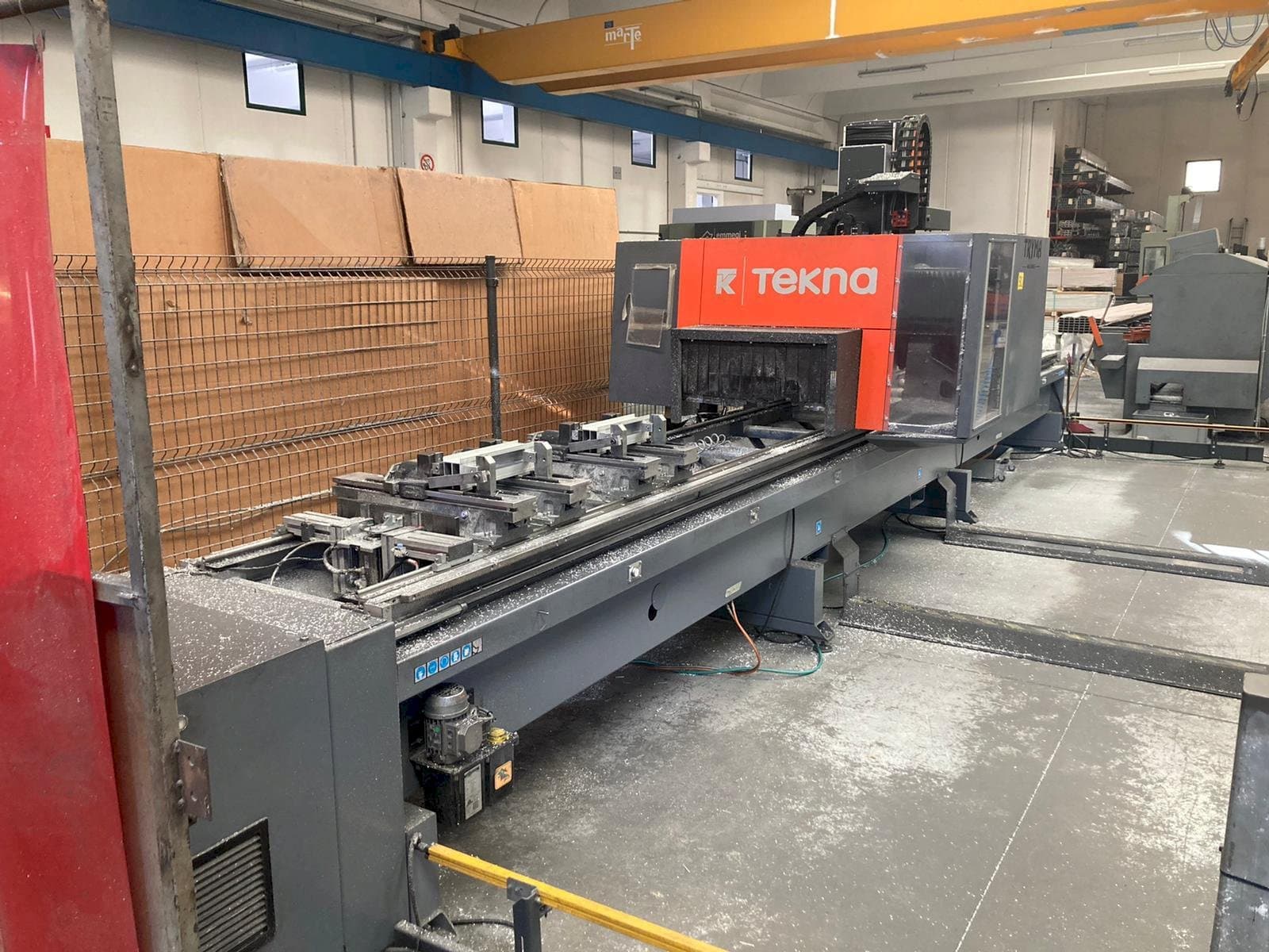 Makine  Tekna TKE 944-7 - Önden görünüm