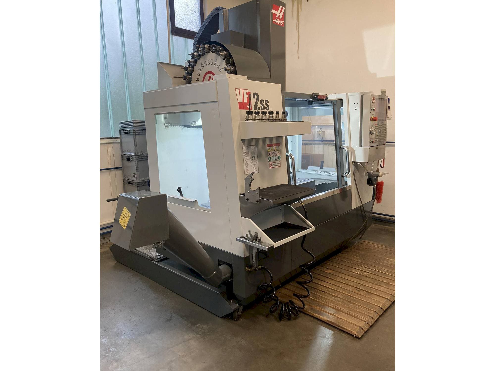 Makine HAAS VF-2 SS - Sol taraftaki görüntü