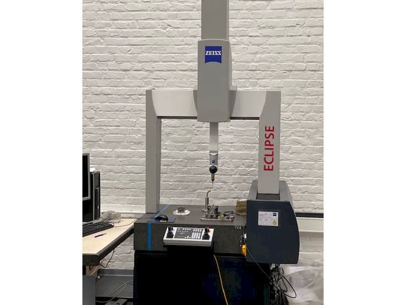 Makine  ZEISS Eclipse - Önden görünüm