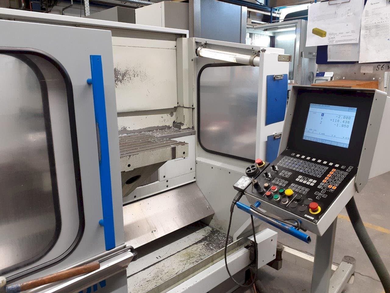 Makine MIKRON UME 600 - Önden görünüm