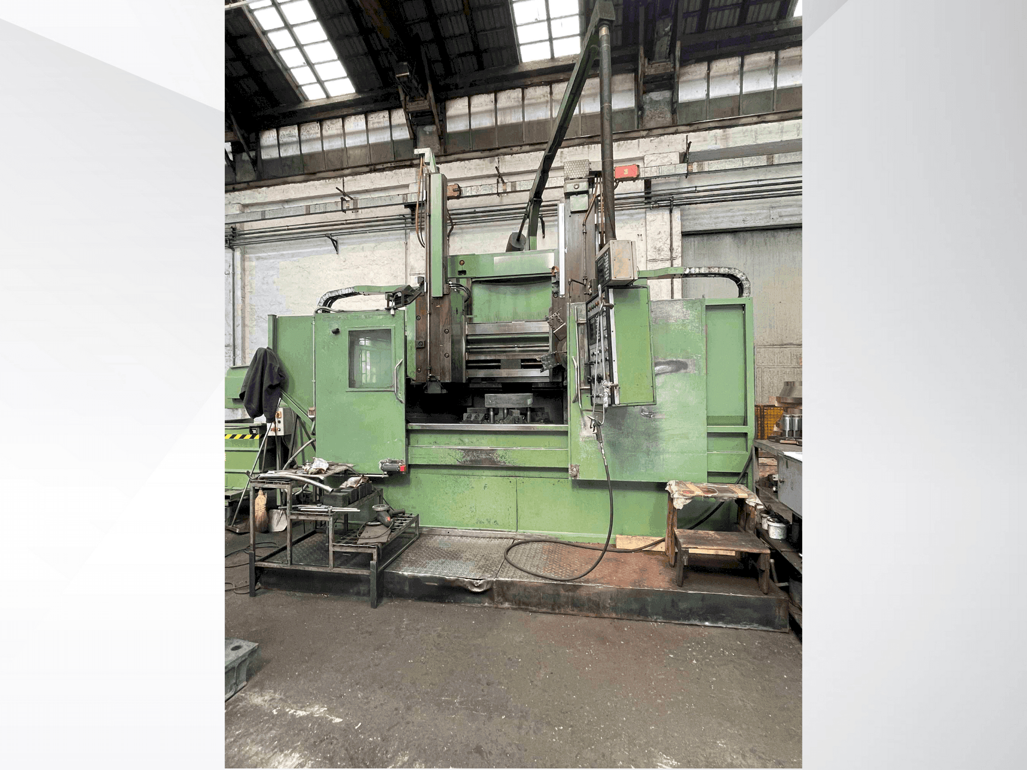 Makine  MORANDO VS 12 - Önden görünüm