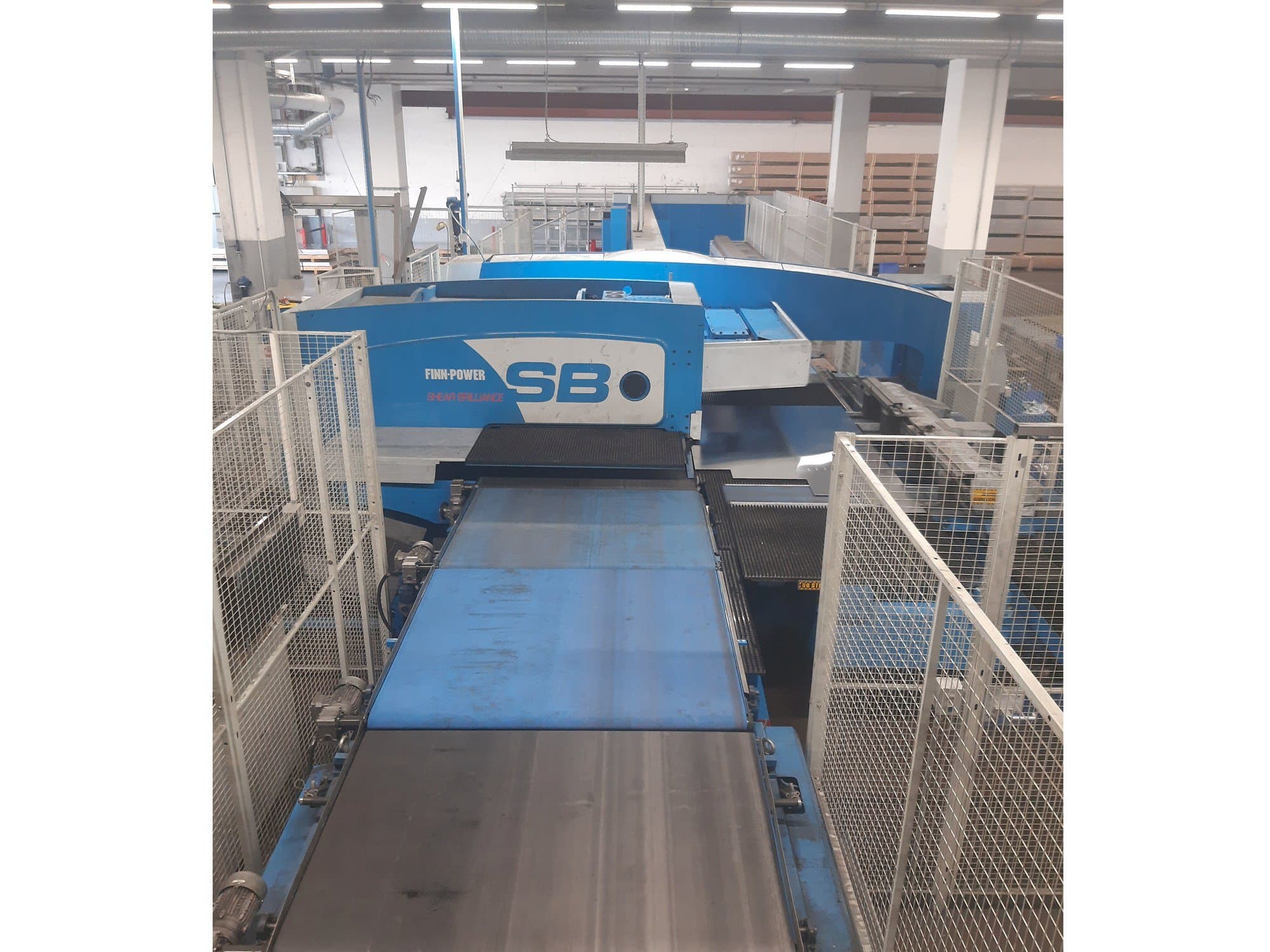 Makine Prima Power SB8 - Önden görünüm