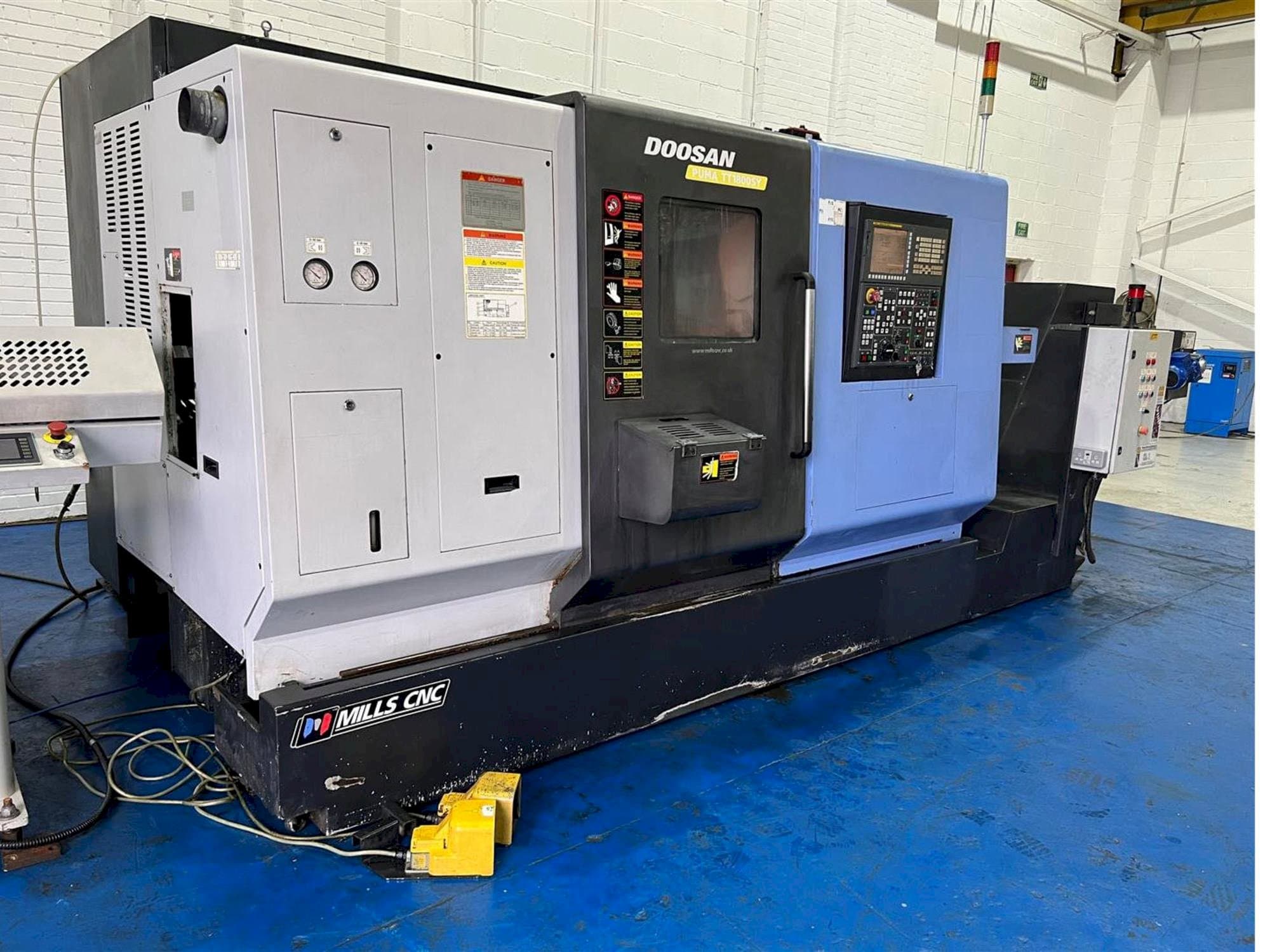 Makine Doosan TT1800SY - Önden görünüm
