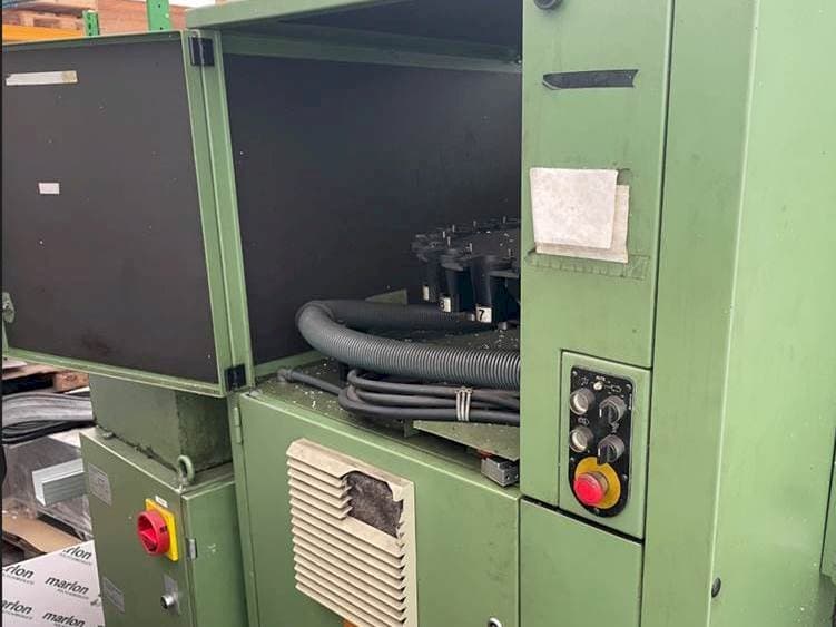 Makine DECKEL FP4AT - Önden görünüm