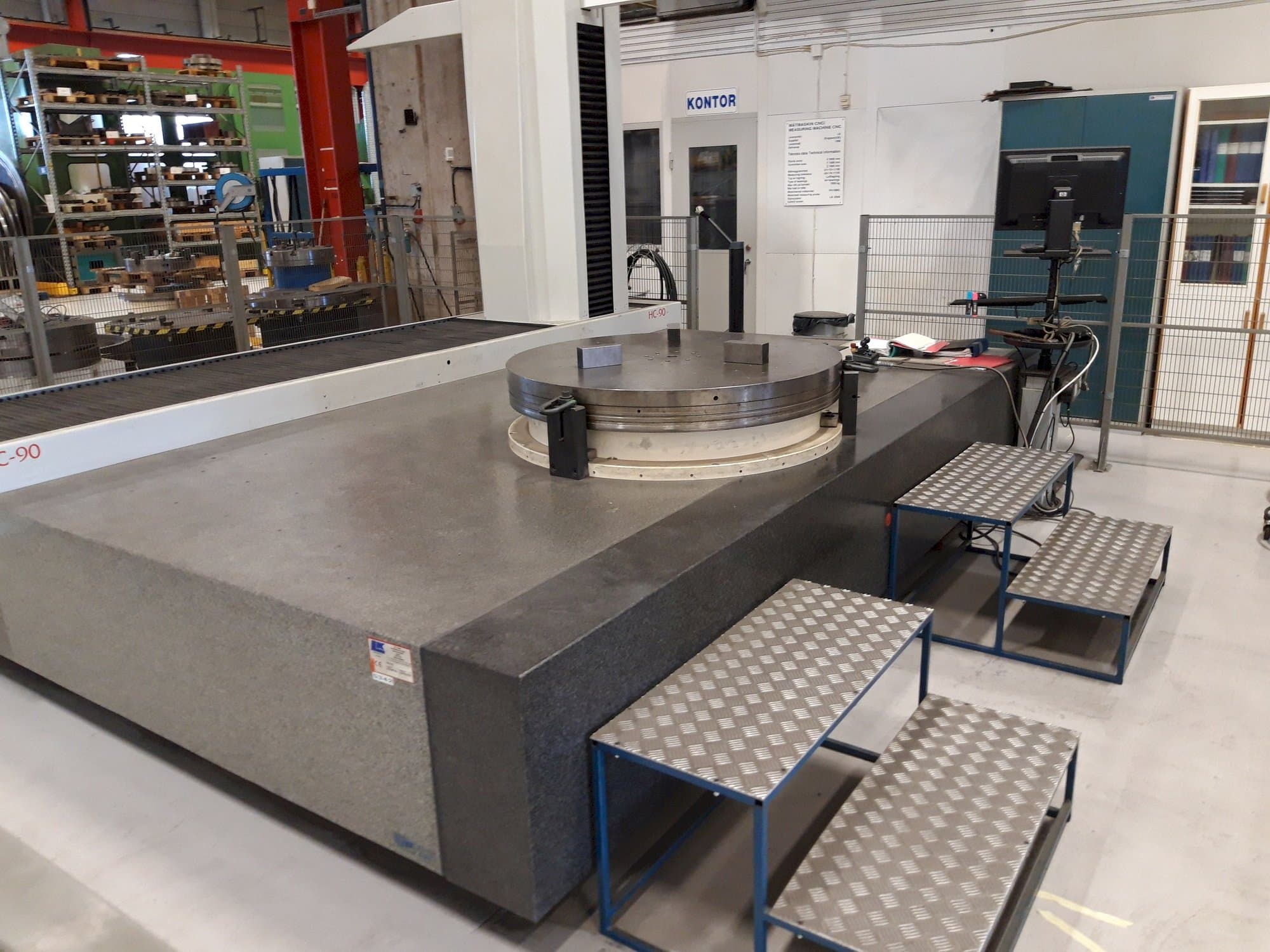 Makine LK HC90 - Önden görünüm