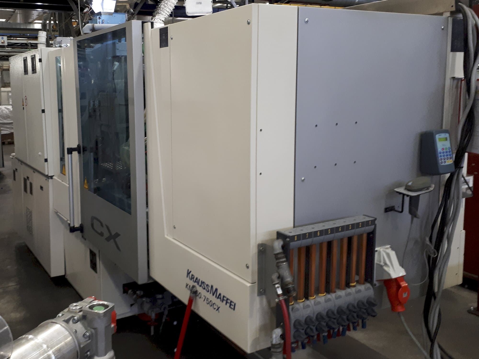 Makine Krauss Maffei - Önden görünüm 160-750 CX