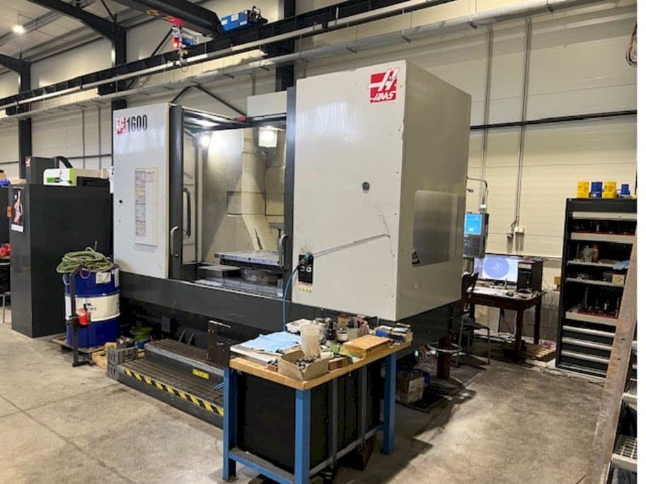 Makine  HAAS EC-1600 - Önden görünüm