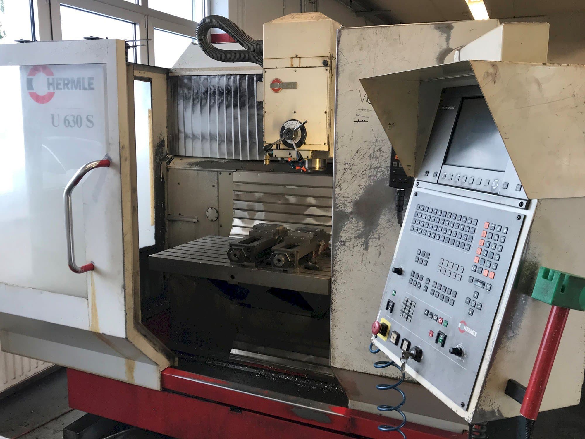 Makine HERMLE U 630 S - Önden görünüm