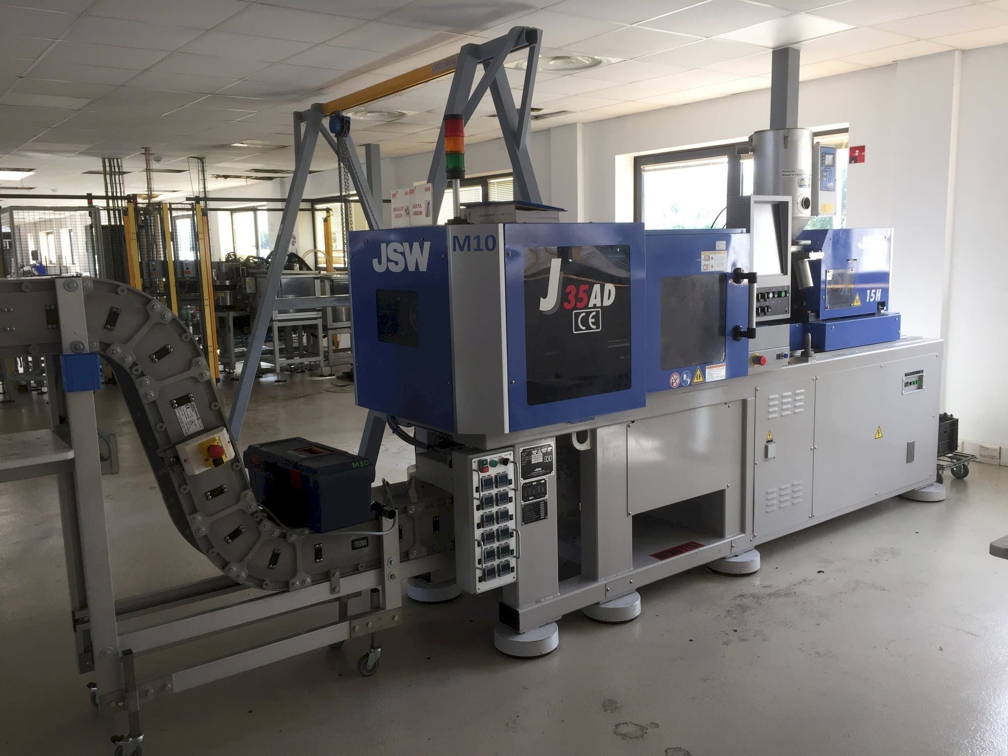 Makine JSW J 35 AD 15 H - Önden görünüm