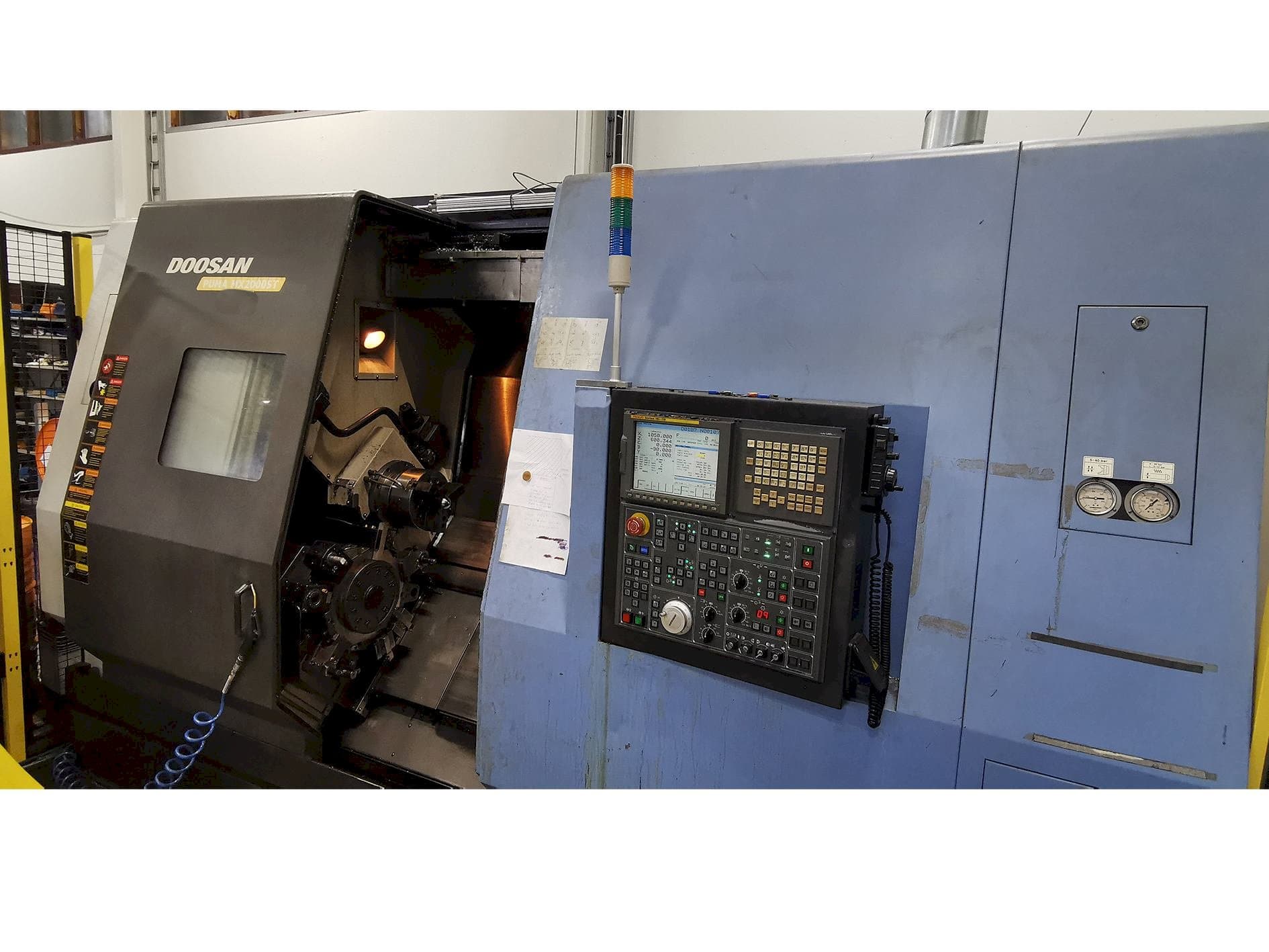 Makine Doosan Puma MX 2000 ST - Önden görünüm