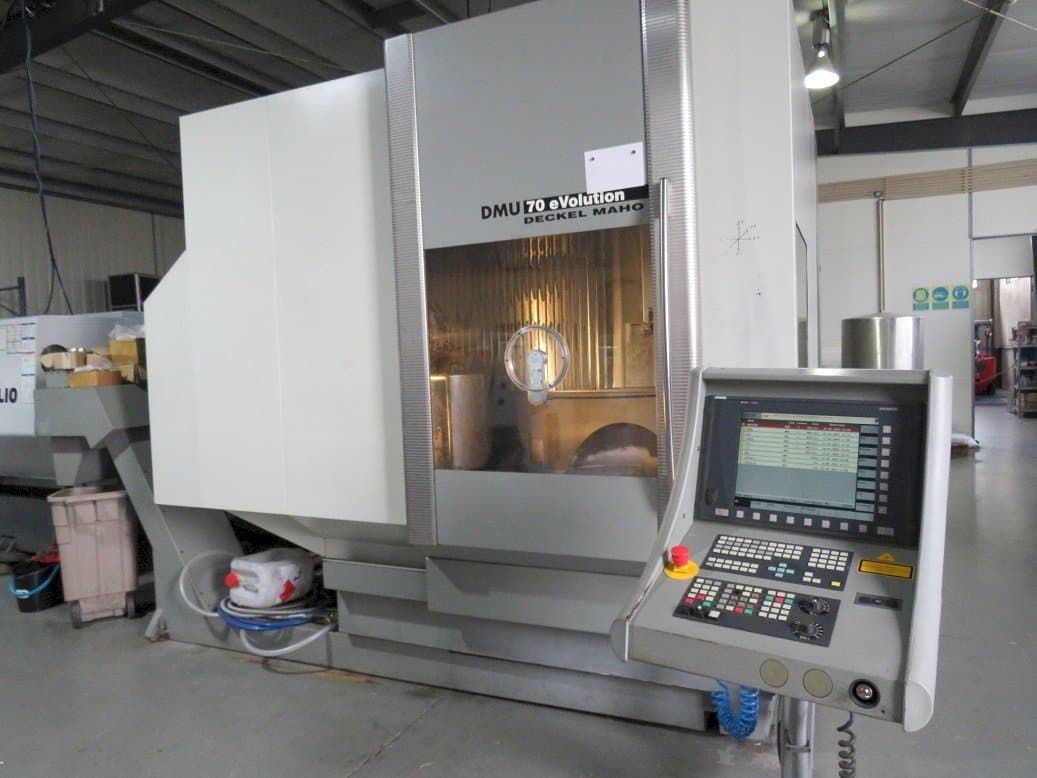 Makine DECKEL MAHO DMU 70 eVolution - Önden görünüm