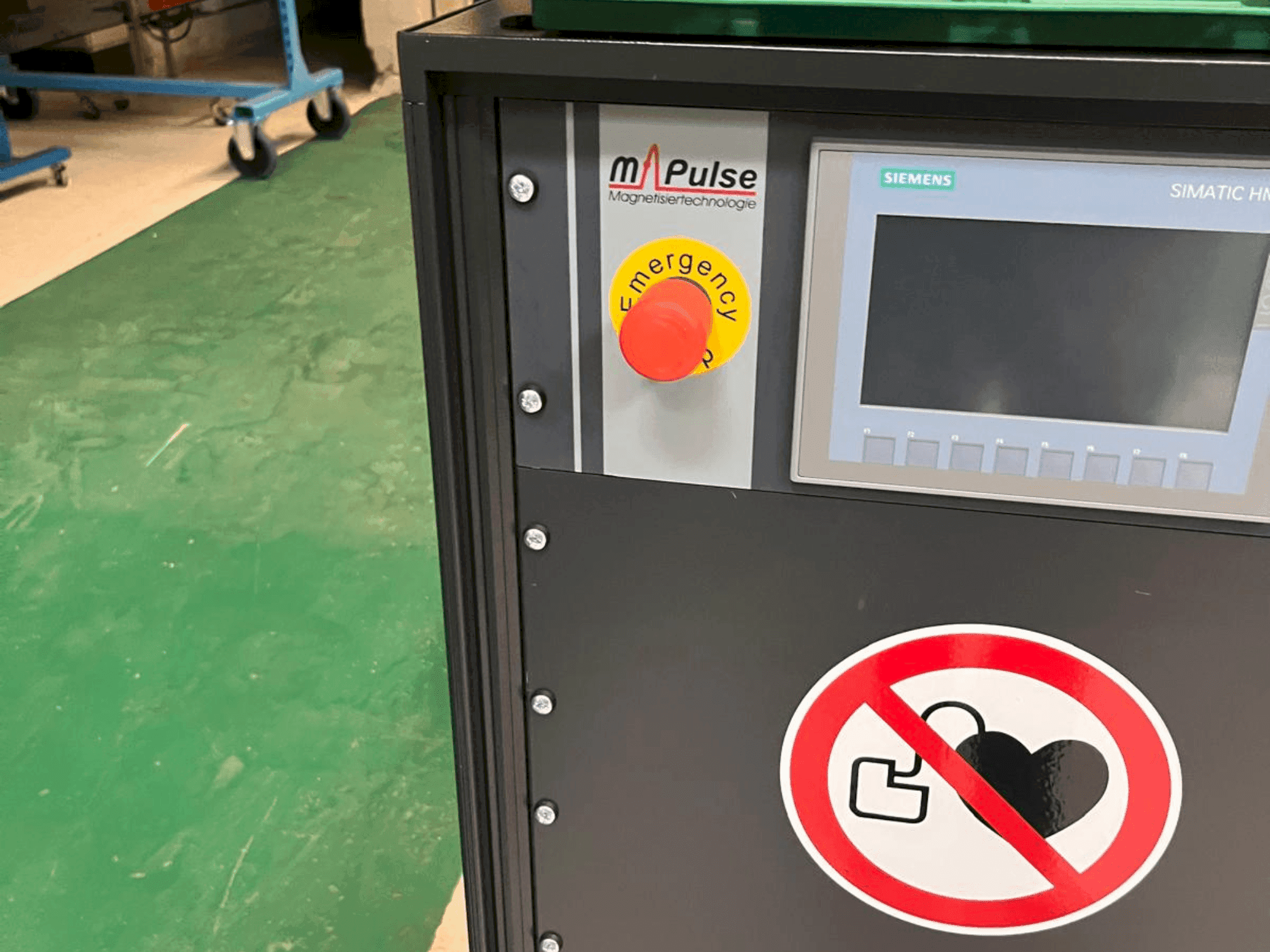 Makine M-PULSE 2k6e - Önden görünüm