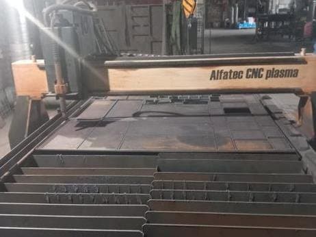 Makine ALFATEC CNC 1,5x3M PROFI - Önden görünüm