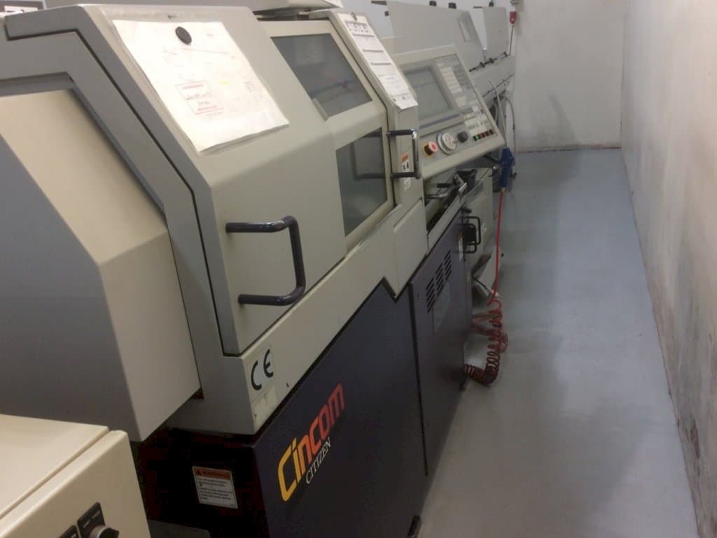 Makine  Citizen L20 - Sol taraftaki görüntü