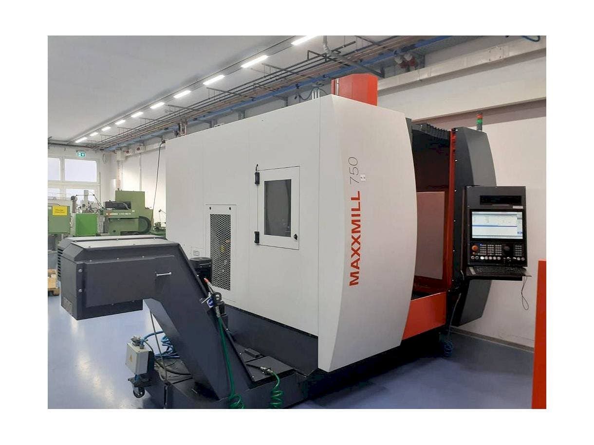 Makine  EMCO Maxxmill 750 - Önden görünüm