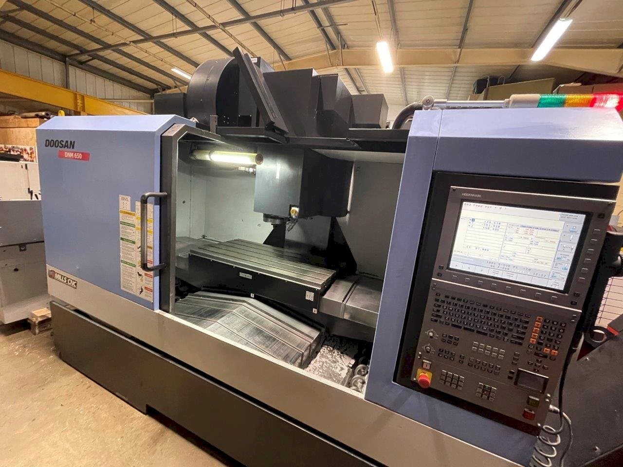 Makine Doosan DNM650 - Önden görünüm