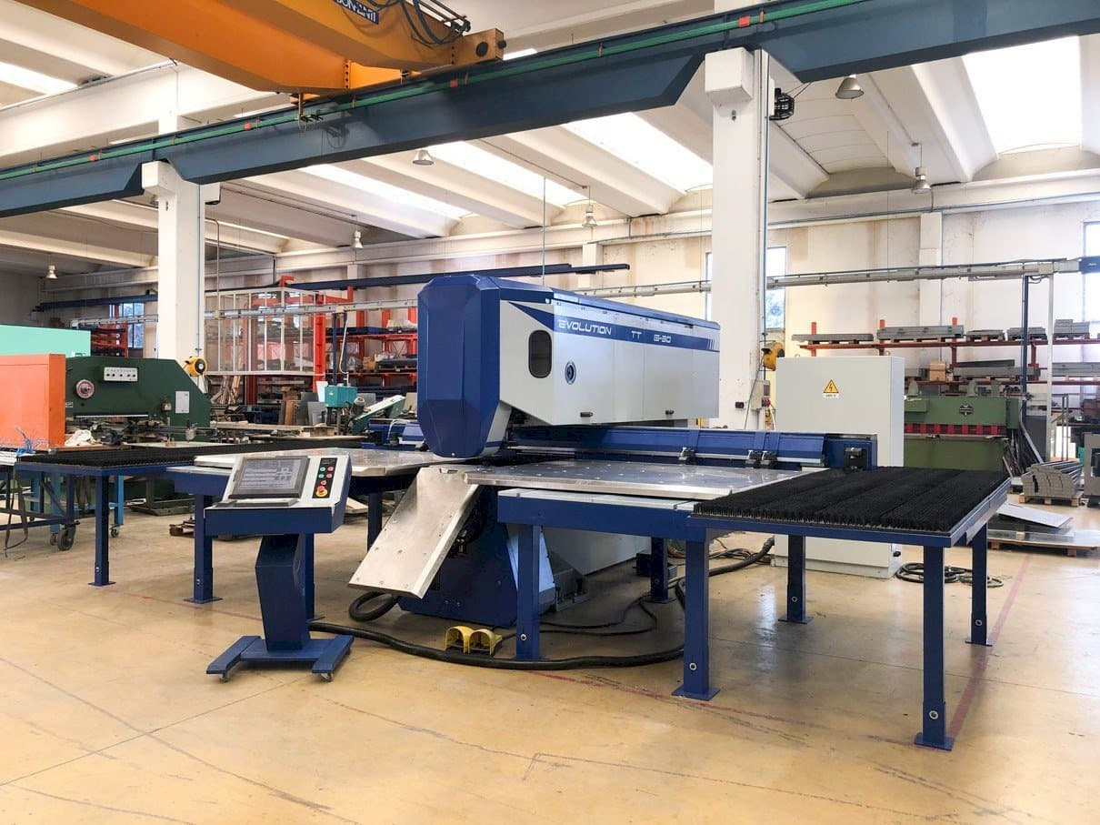 Makine TECHNOLOGY EVOLUTION TT - Önden görünüm