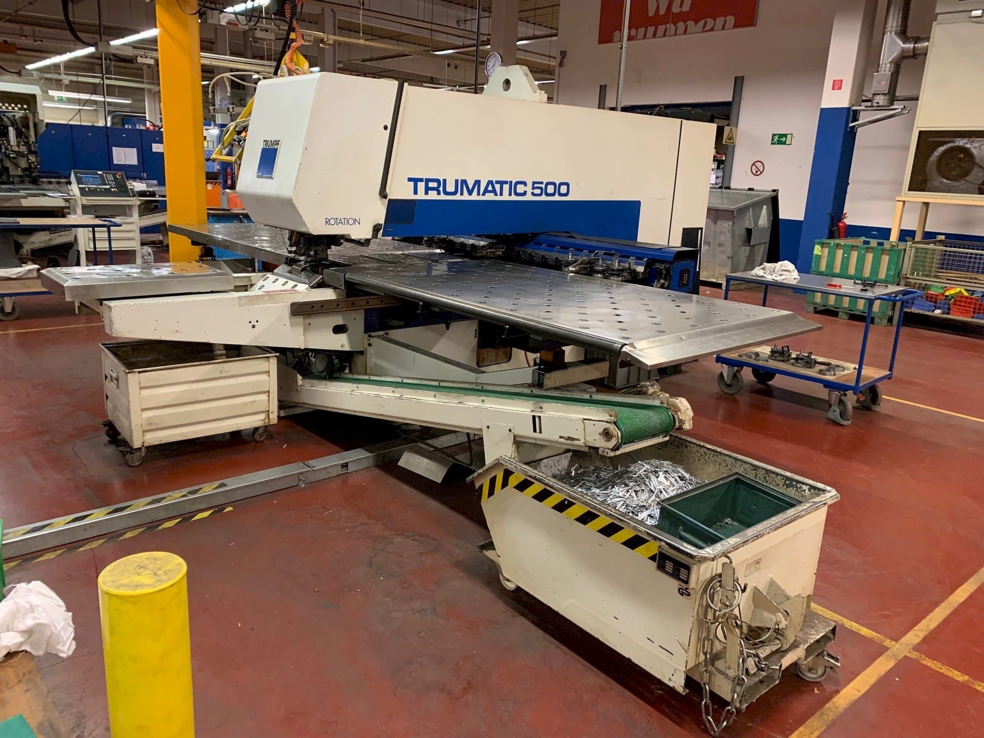 Makine  Trumpf TC 500 R - Önden görünüm
