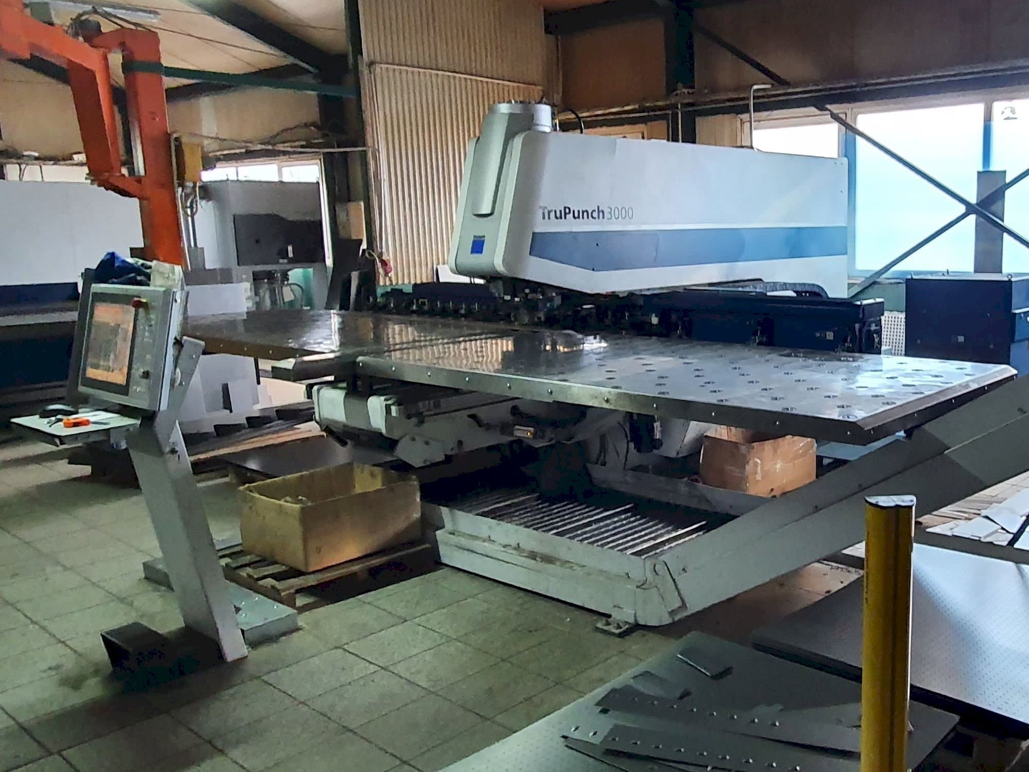 Makine Trumpf TruPunch 3000 S11 - Önden görünüm