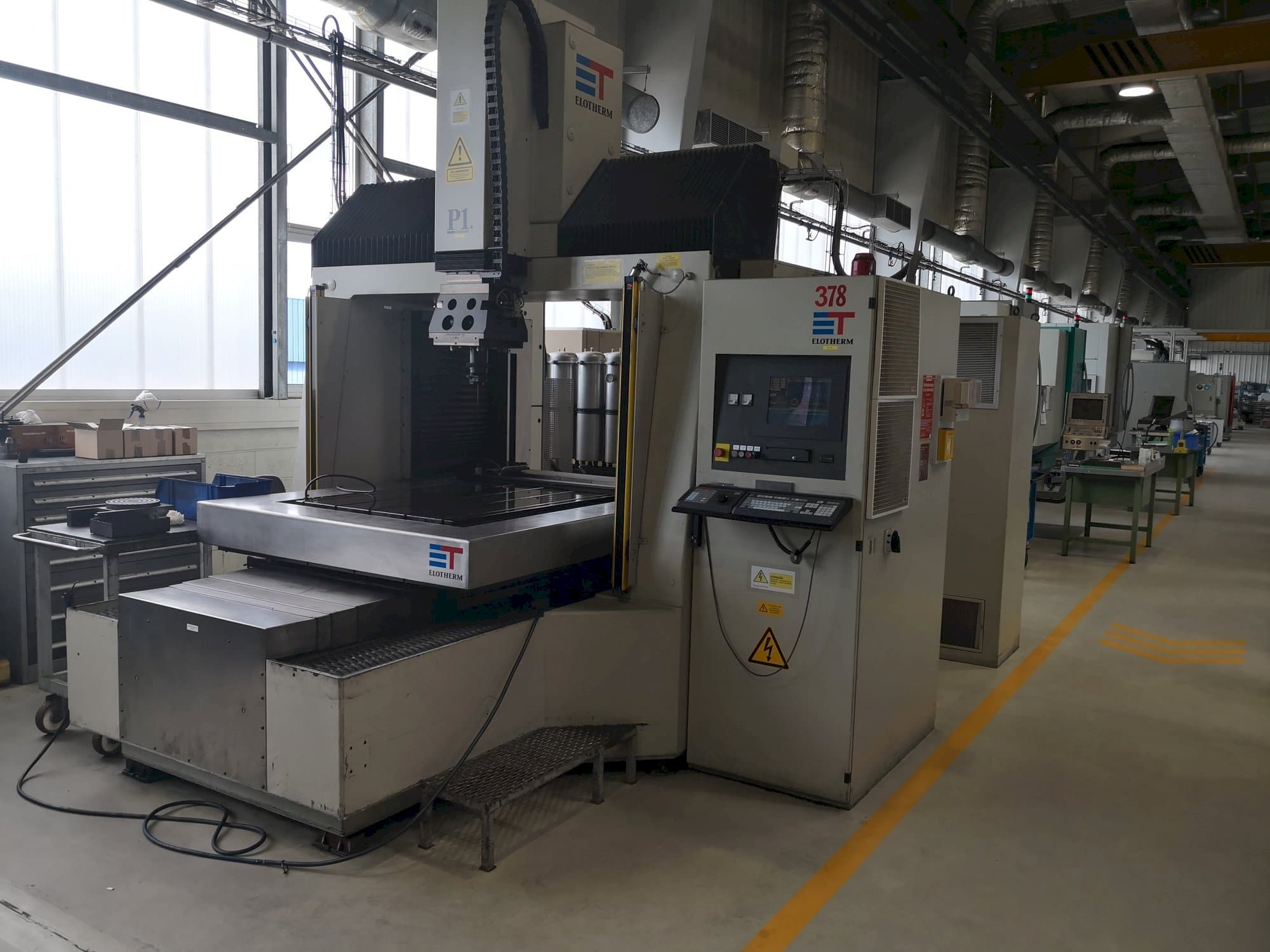 Makine ELOTHERM ELBOMAT P1 - Önden görünüm