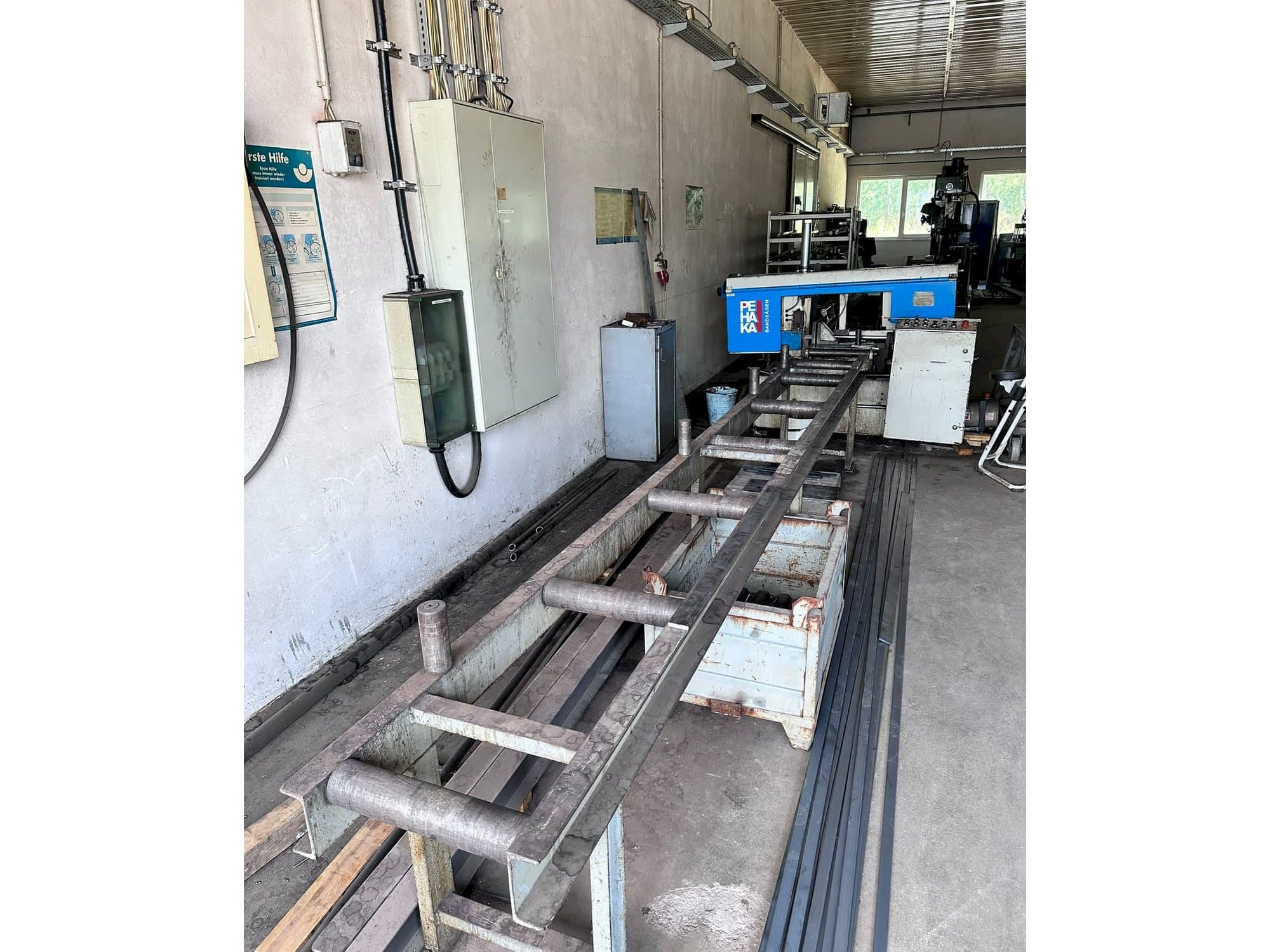 Makine Pehaka . - Önden görünüm