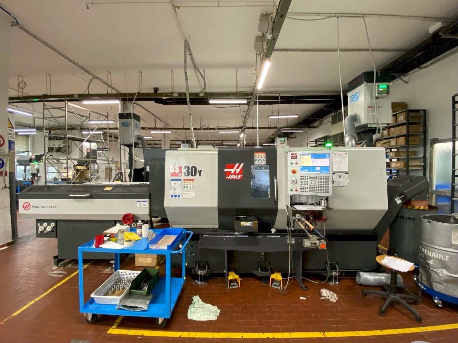 Makine HAAS DS30Y - Önden görünüm
