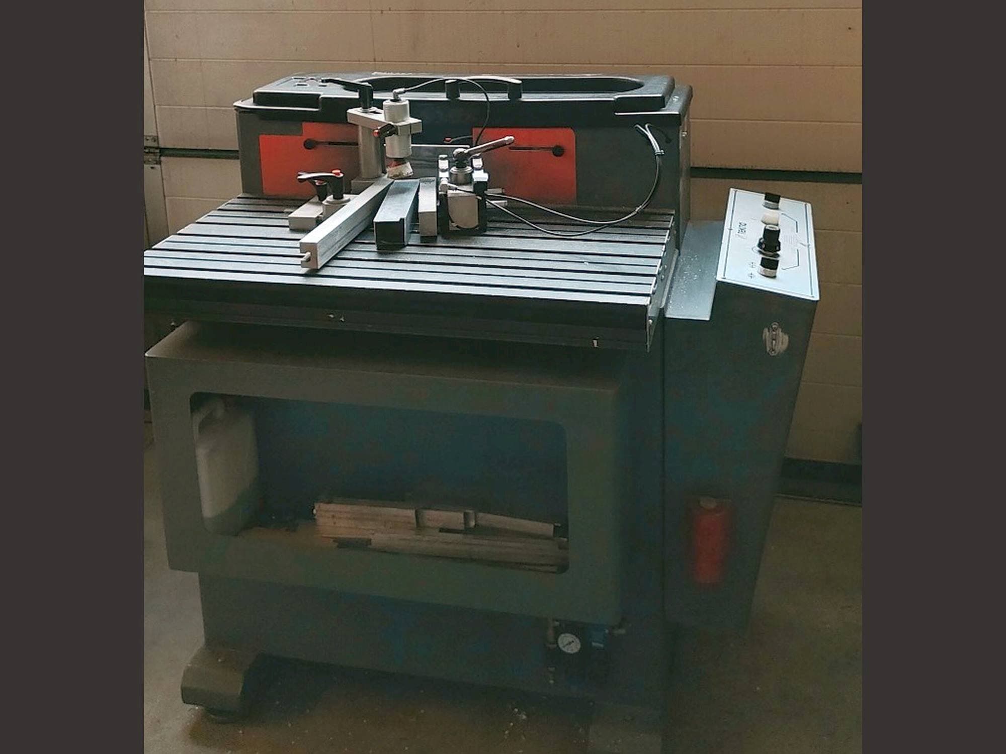 Makine Tekna TK661 - Sol taraftaki görüntü