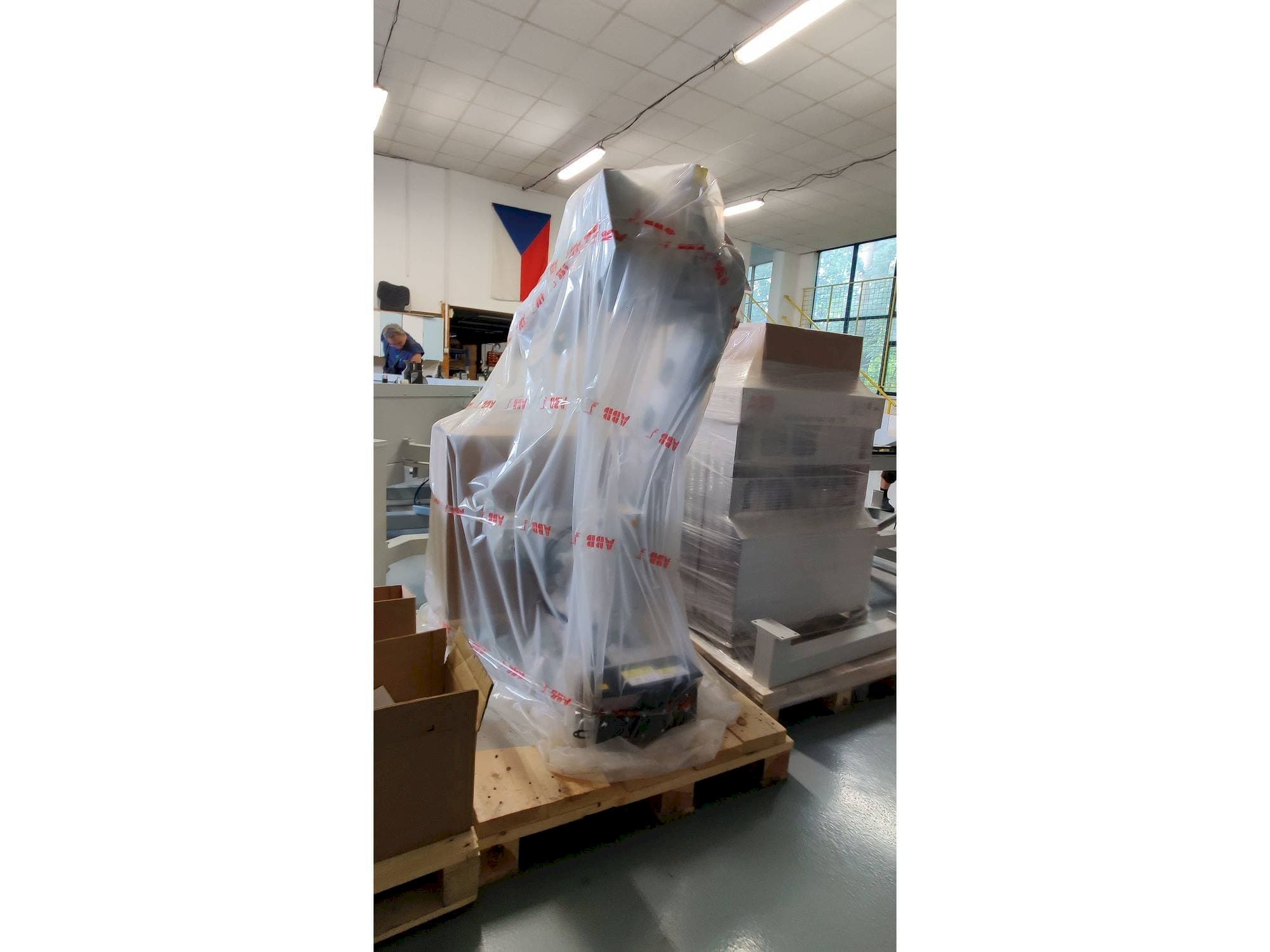 Makine  ABB IRB 4600 - Önden görünüm