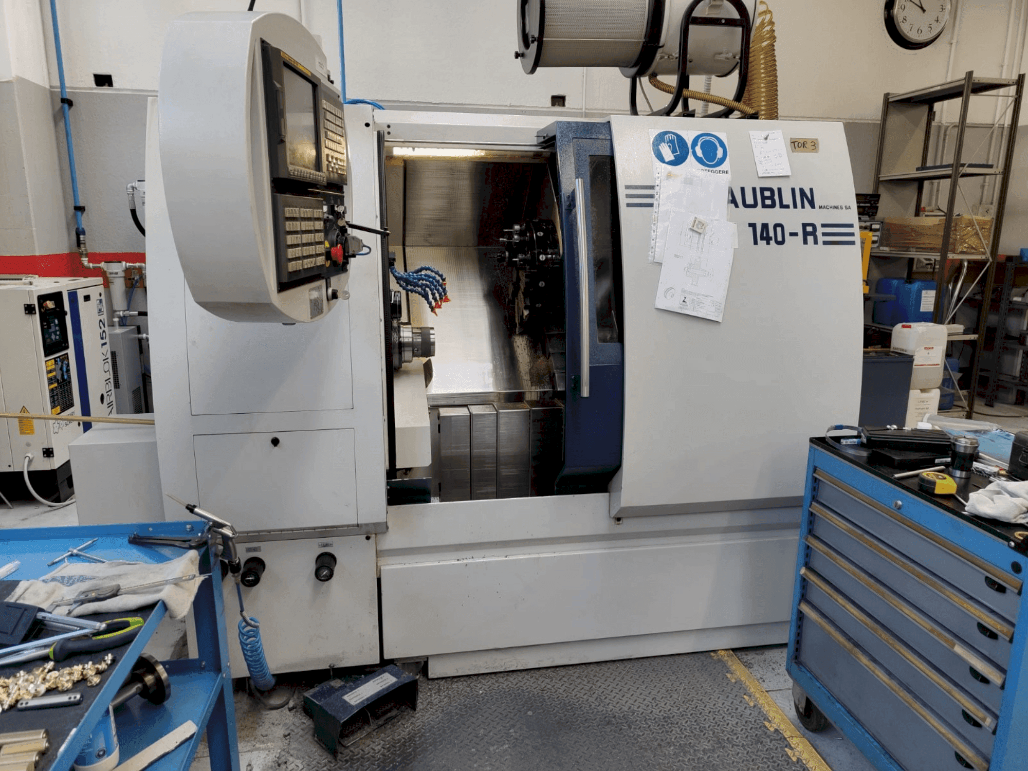Makine SCHAUBLIN 140R CNC - Önden görünüm