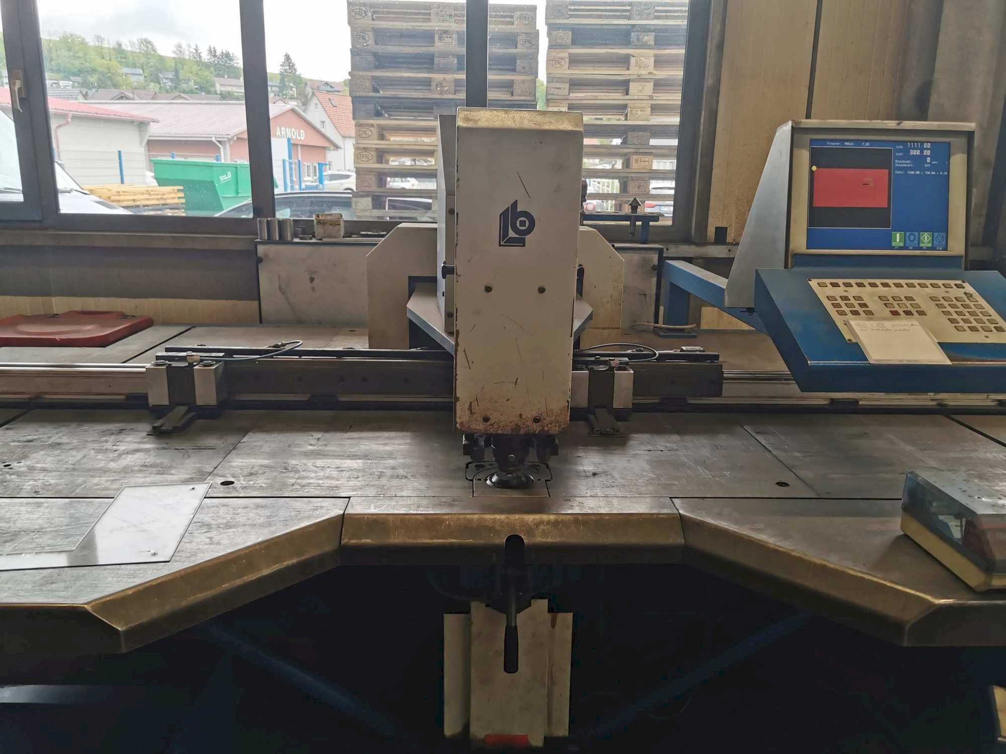 Makine BOSCHERT PL 150 CNC Z - Önden görünüm