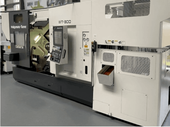 Makine  NAKAMURA WT-300/GR 210 - Önden görünüm