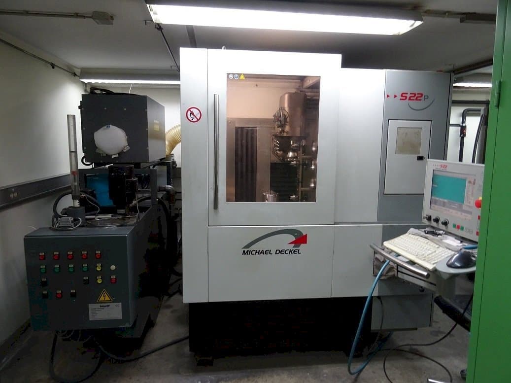 Makine Michael Deckel S22 P - Önden görünüm