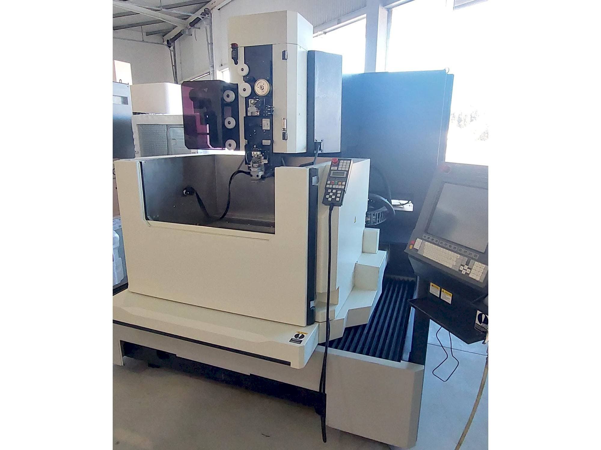 Makine  Makino DUO 64 - Önden görünüm