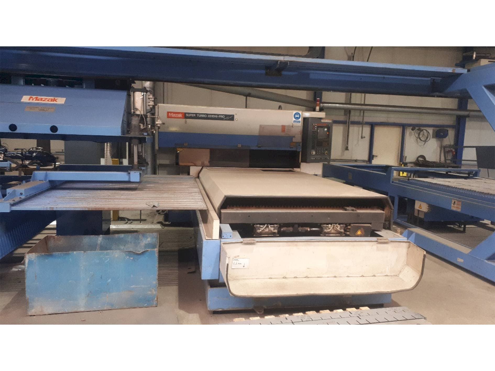 Makine  Mazak Super Turbo X510 HI-Pro - Önden görünüm