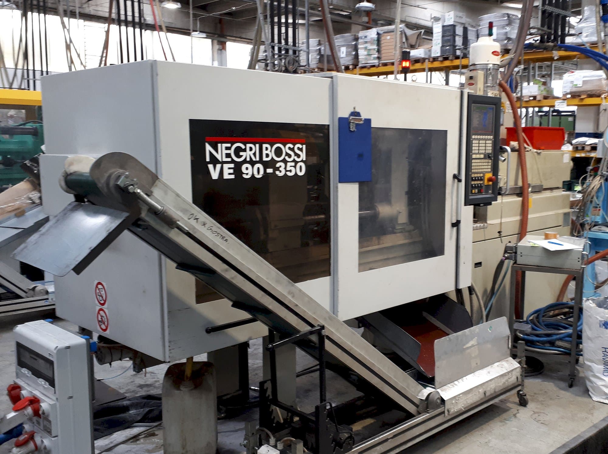 Makine Negri Bossi - Sol görünüm VE 90-350