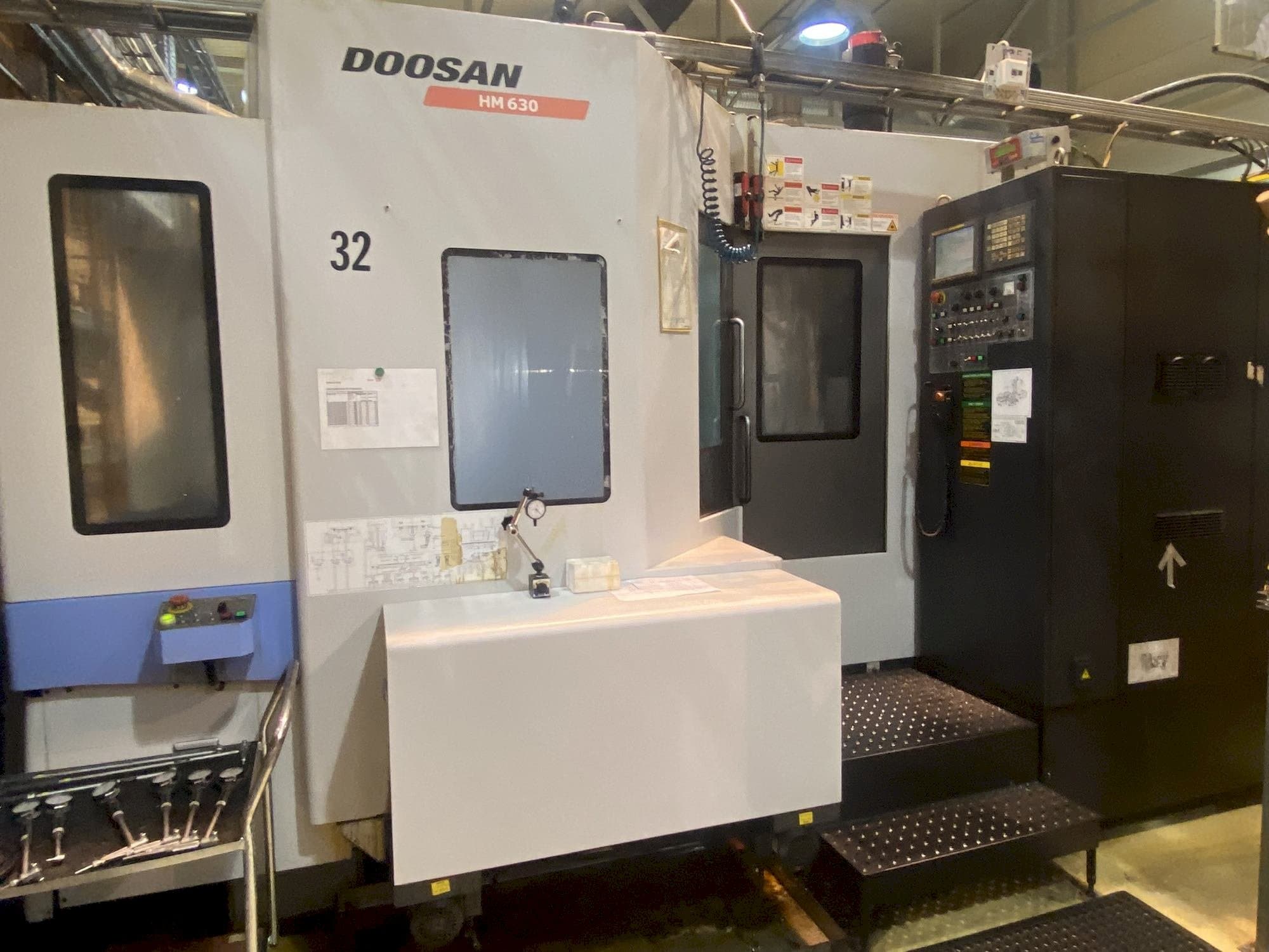 Makine DOOSAN HM 630 - Önden görünüm