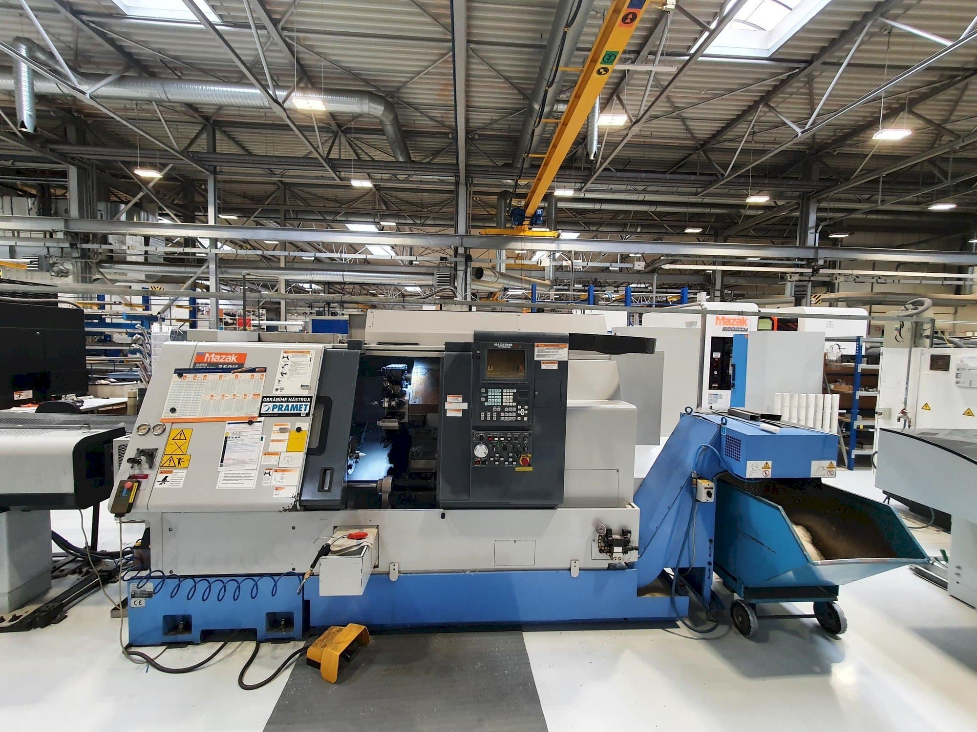 Makine Mazak SQT-250M 1000L - Önden görünüm