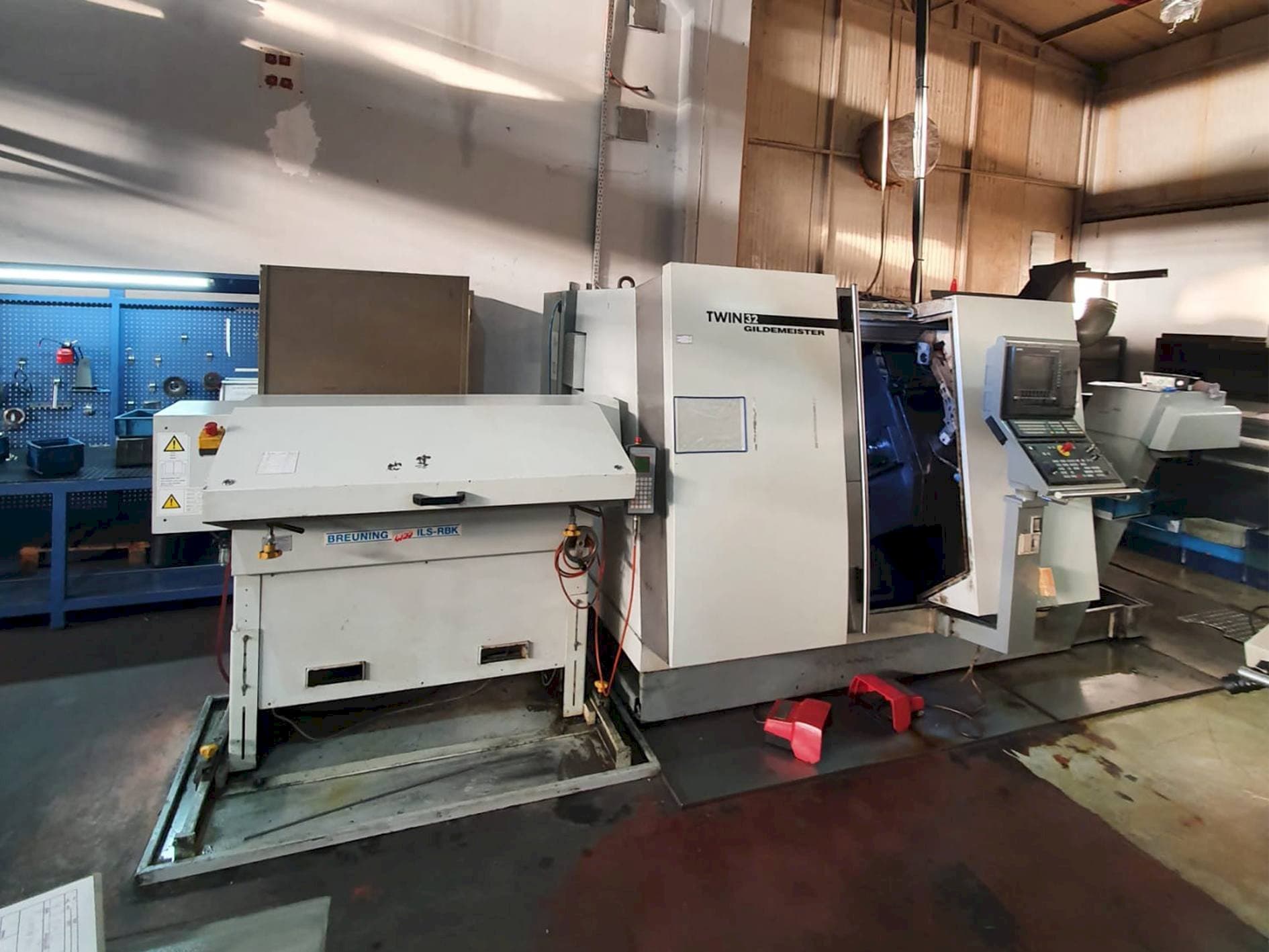 Makine Gildemeister TWIN 32 - Önden görünüm