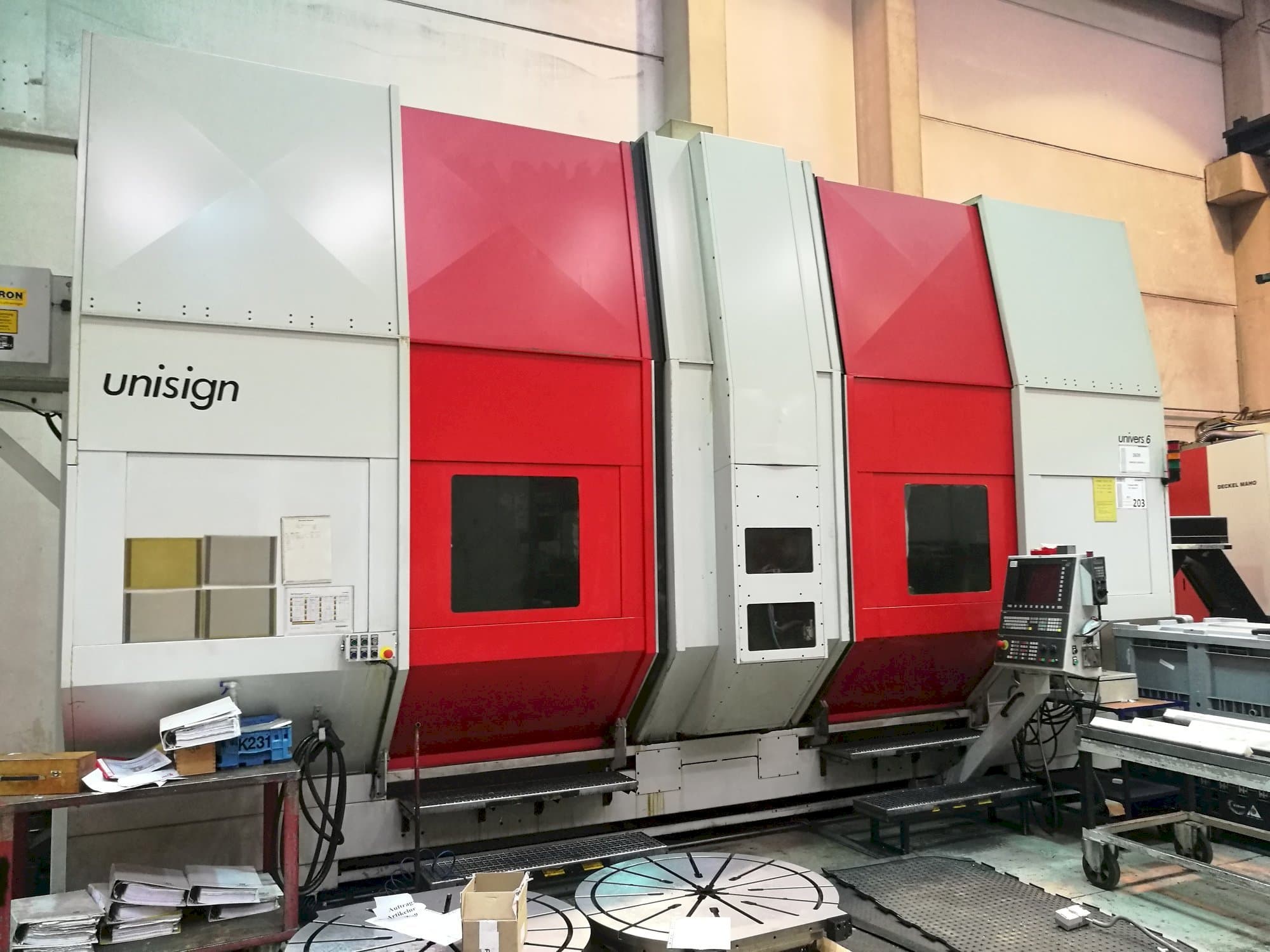 Makine Unisign Univers 6 C2 - Önden görünüm