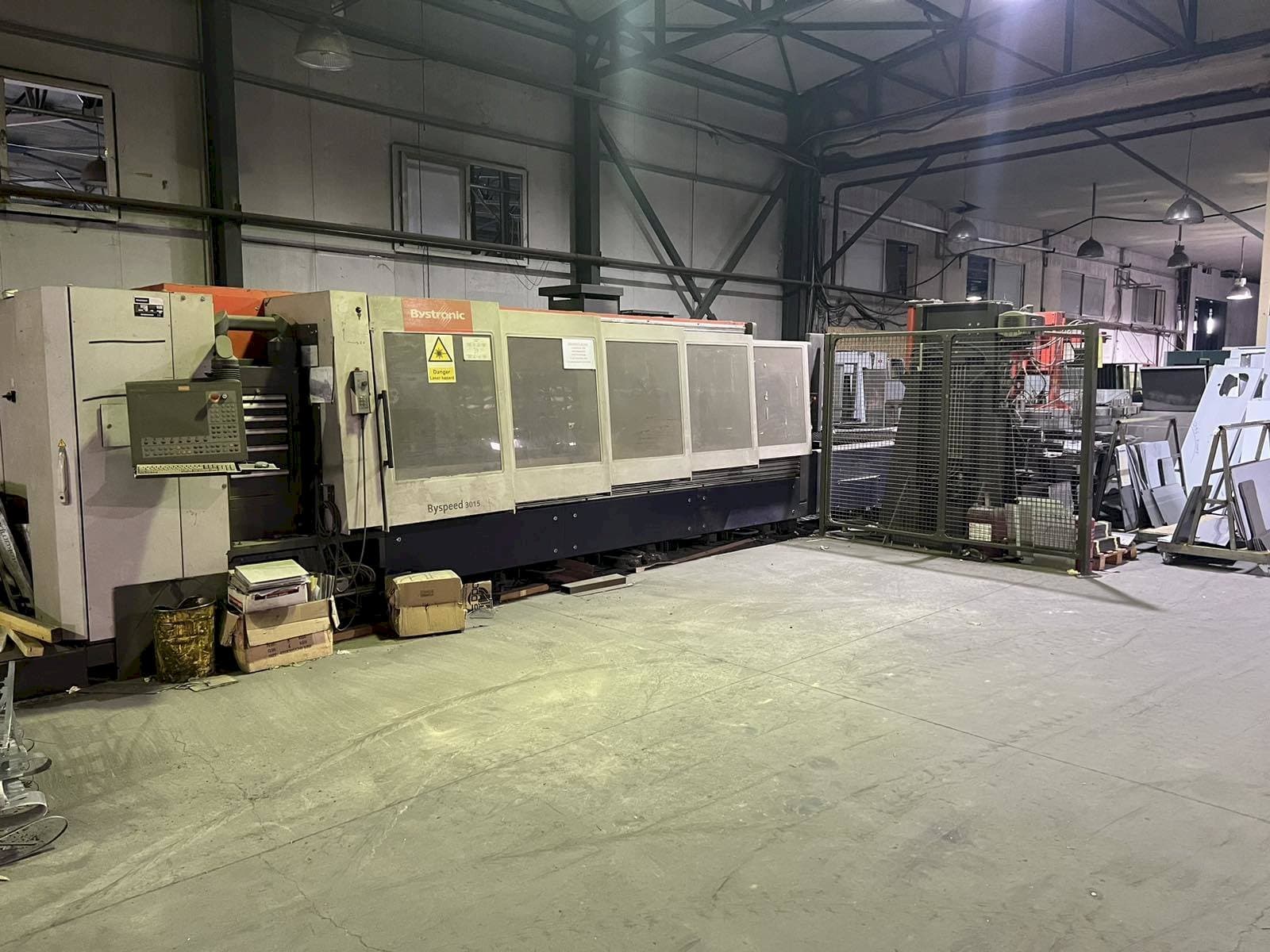 Makine Bystronic Byspeed 3015 - Önden görünüm