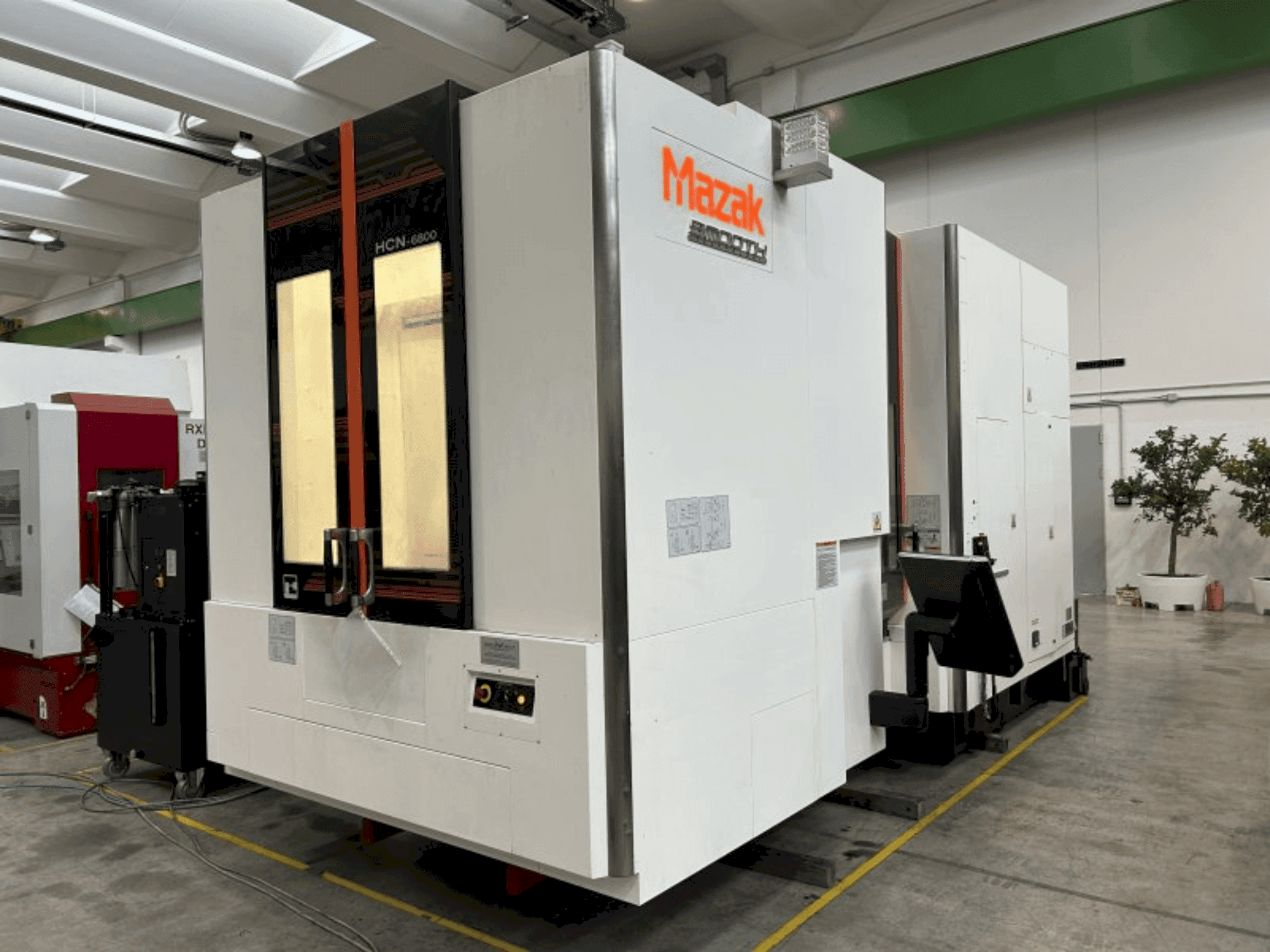 Makine Mazak HCN-6800 - Önden görünüm