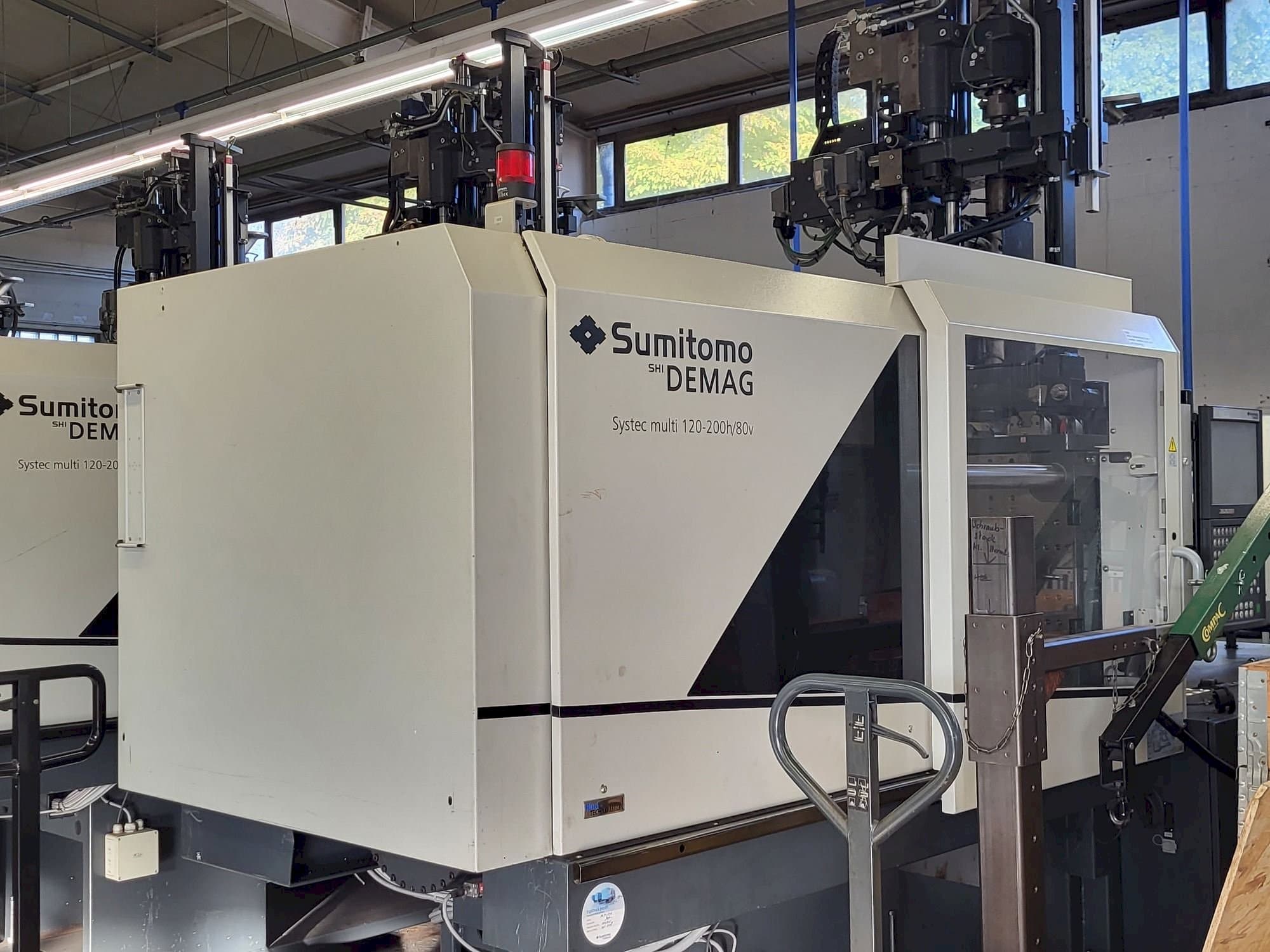 Makine Sumitomo SHI DEMAG Multi 120/470-200h/80V - Sol taraftaki görüntü