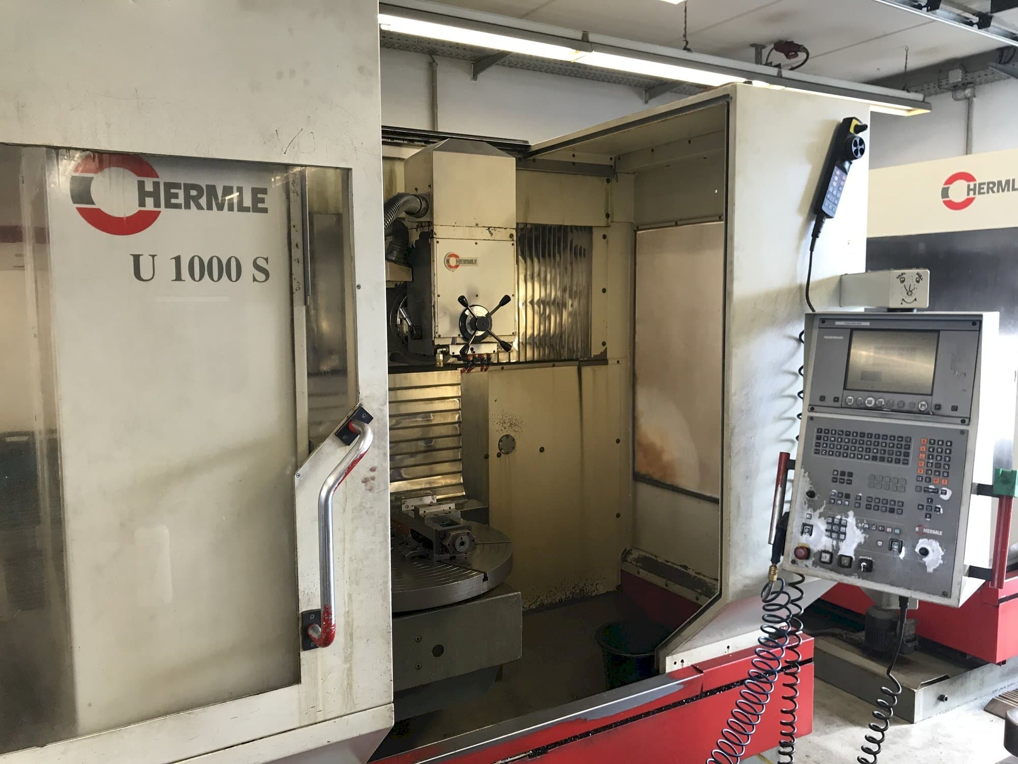 Makine HERMLE U 1000 S - Önden görünüm