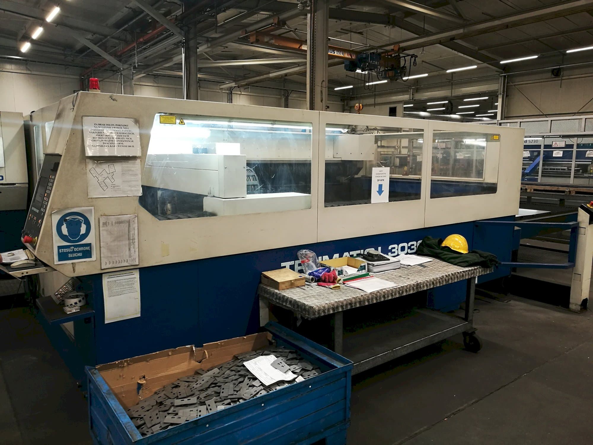 Makine Trumpf Trumatic L3030 - Önden görünüm