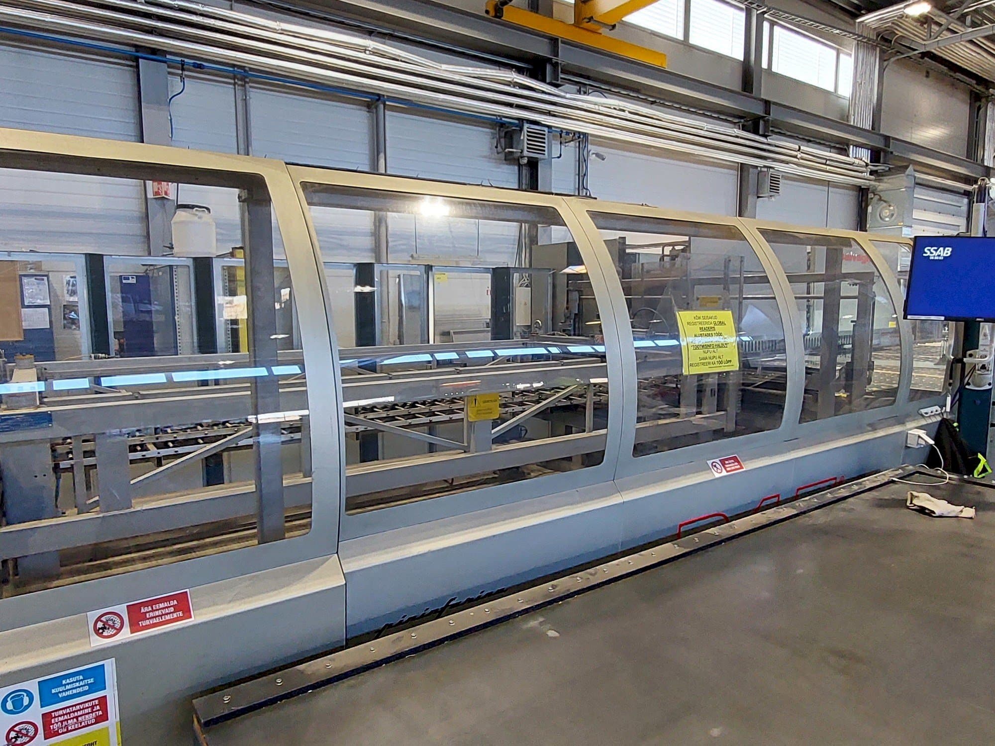 Makine Salvagnini S4 0929 + P4 line - Önden görünüm