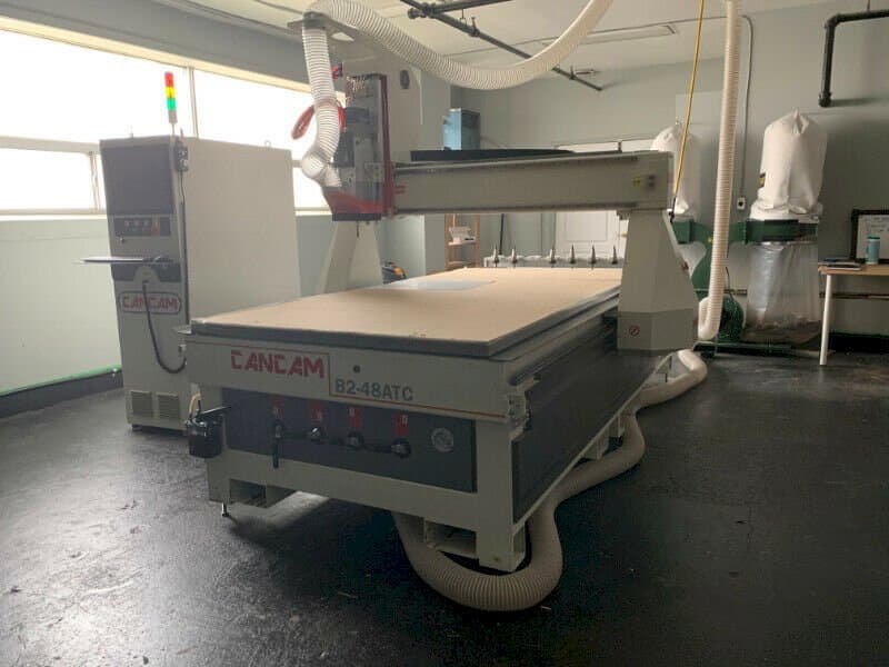 Makine CanCam B2-48 ATC - Önden görünüm