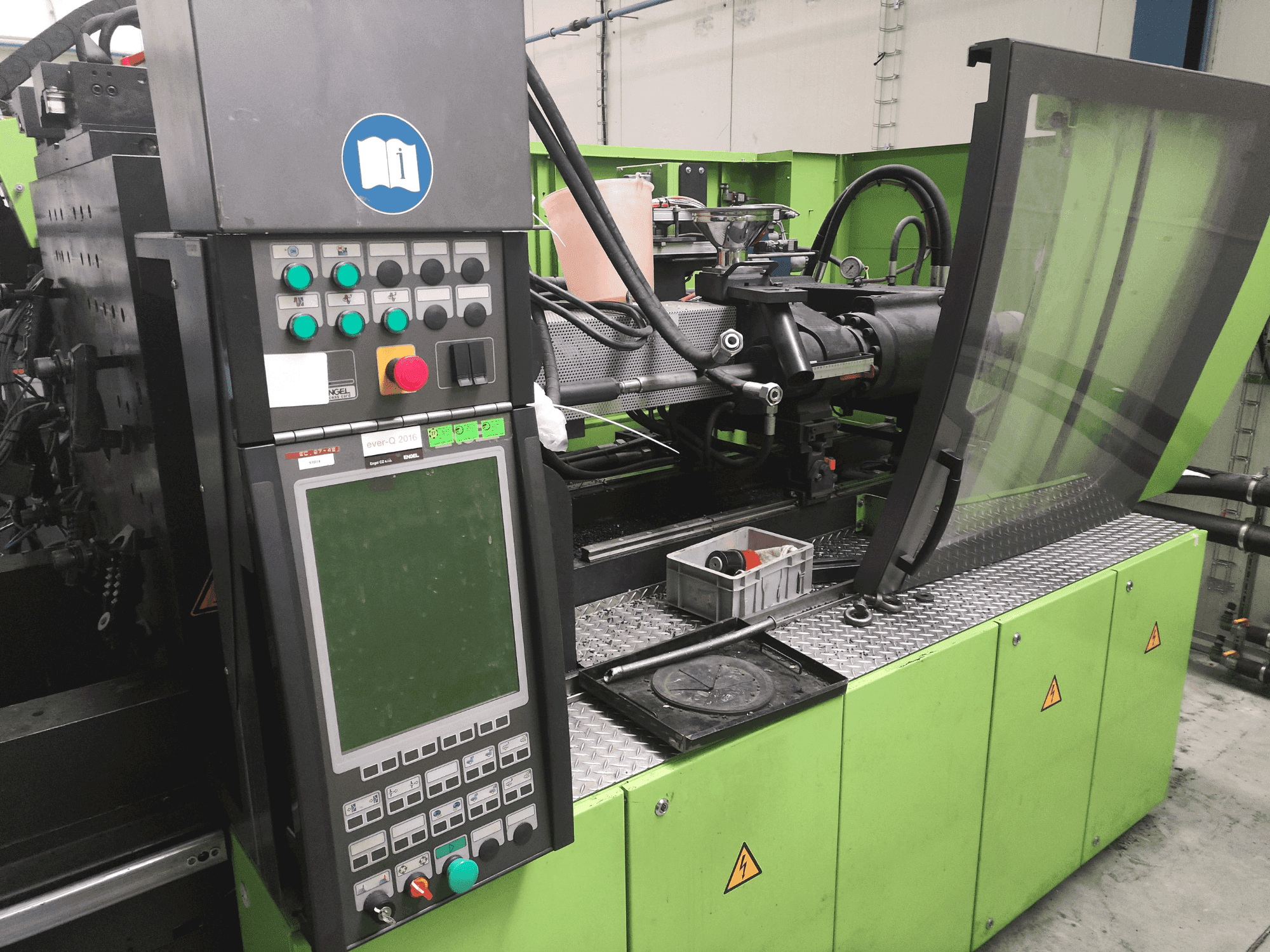 Makine  Engel Victory 750H/330V/220 combi - Önden görünüm