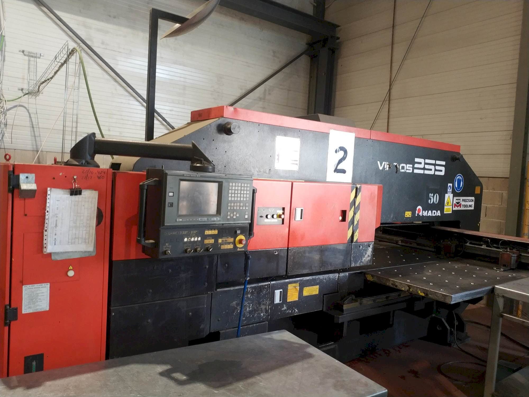 Makine AMADA VIPROS 255 - Önden görünüm